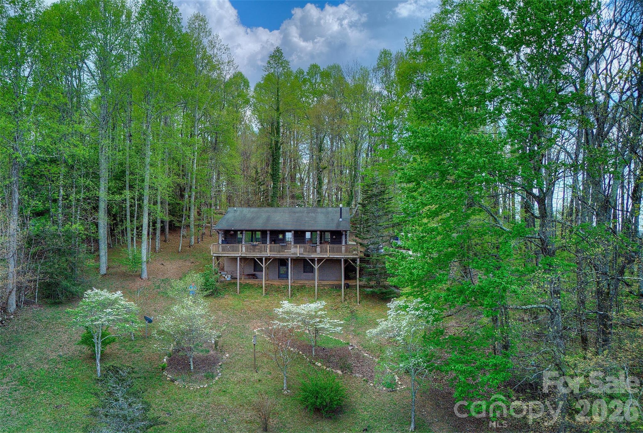 551 Carvers Knob Road — Spruce Pine