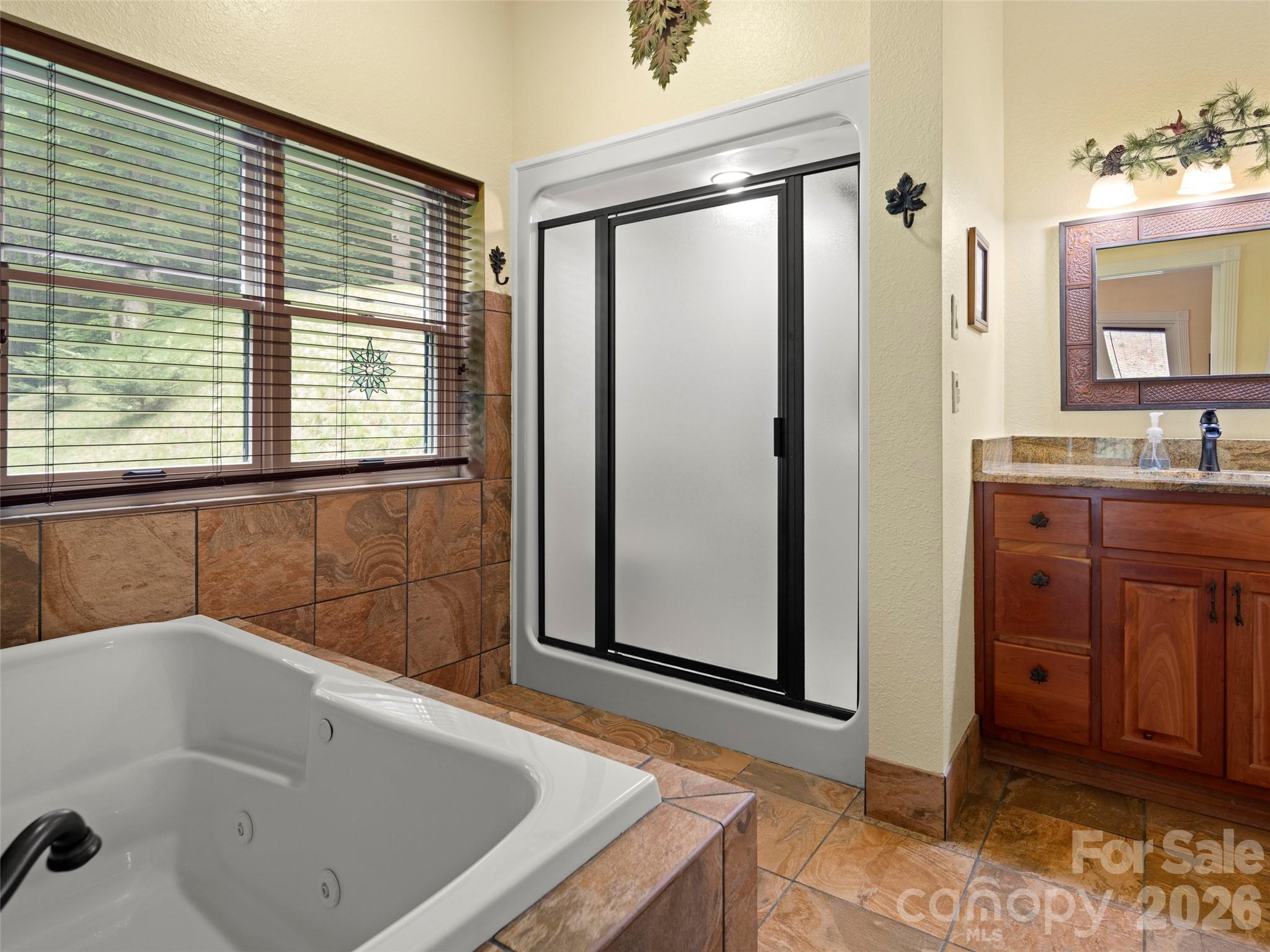 79 Ward Road — Maggie Valley