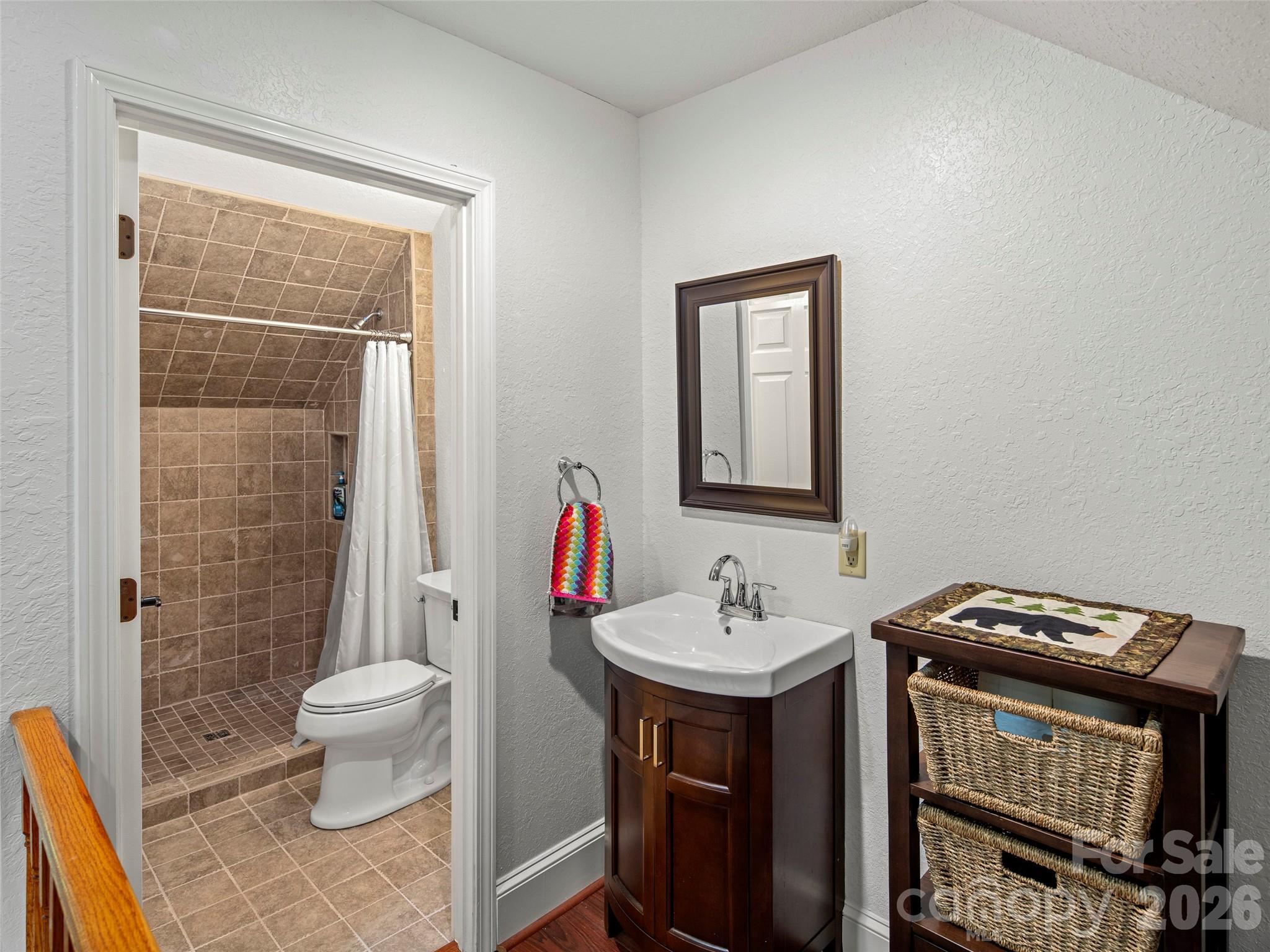79 Ward Road — Maggie Valley