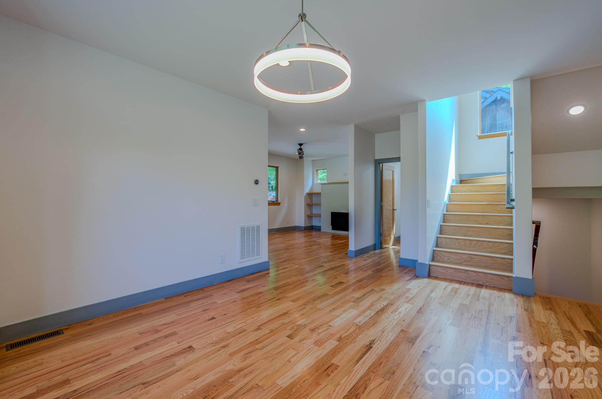 87 Deaver Street — Asheville