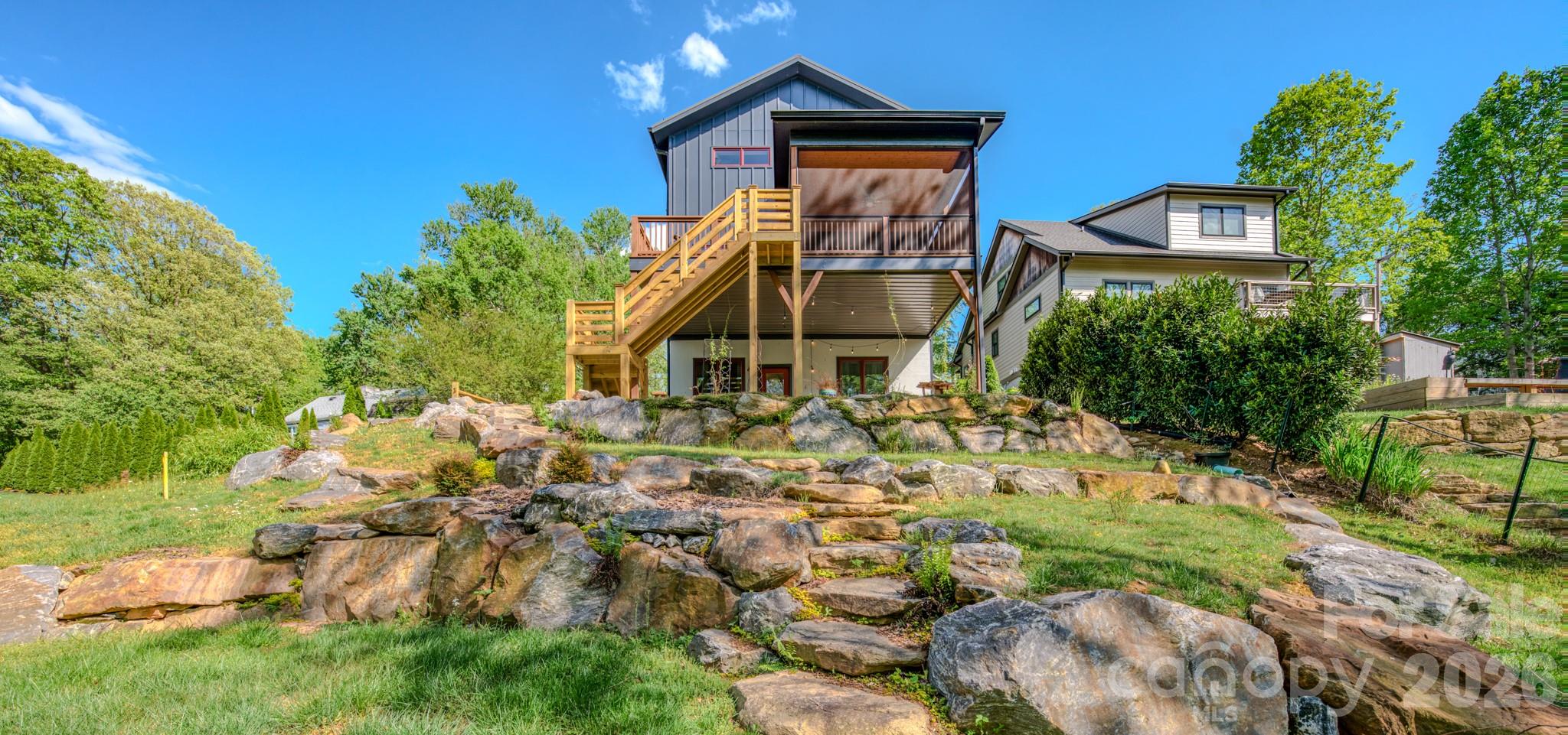 87 Deaver Street — Asheville