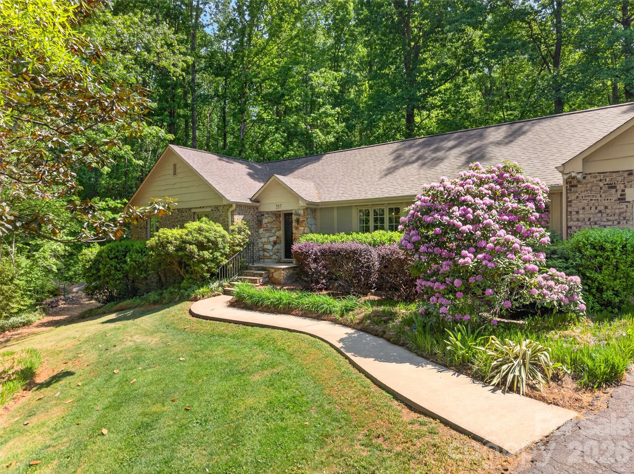 537 Saint Cloud Drive — Statesville