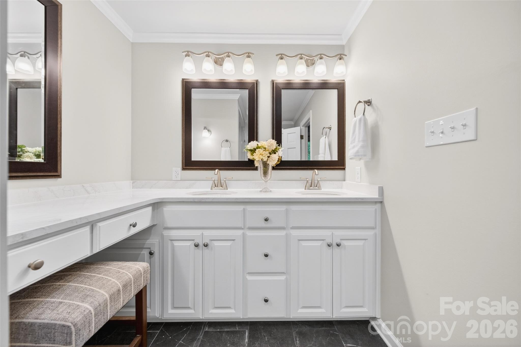537 Saint Cloud Drive — Statesville