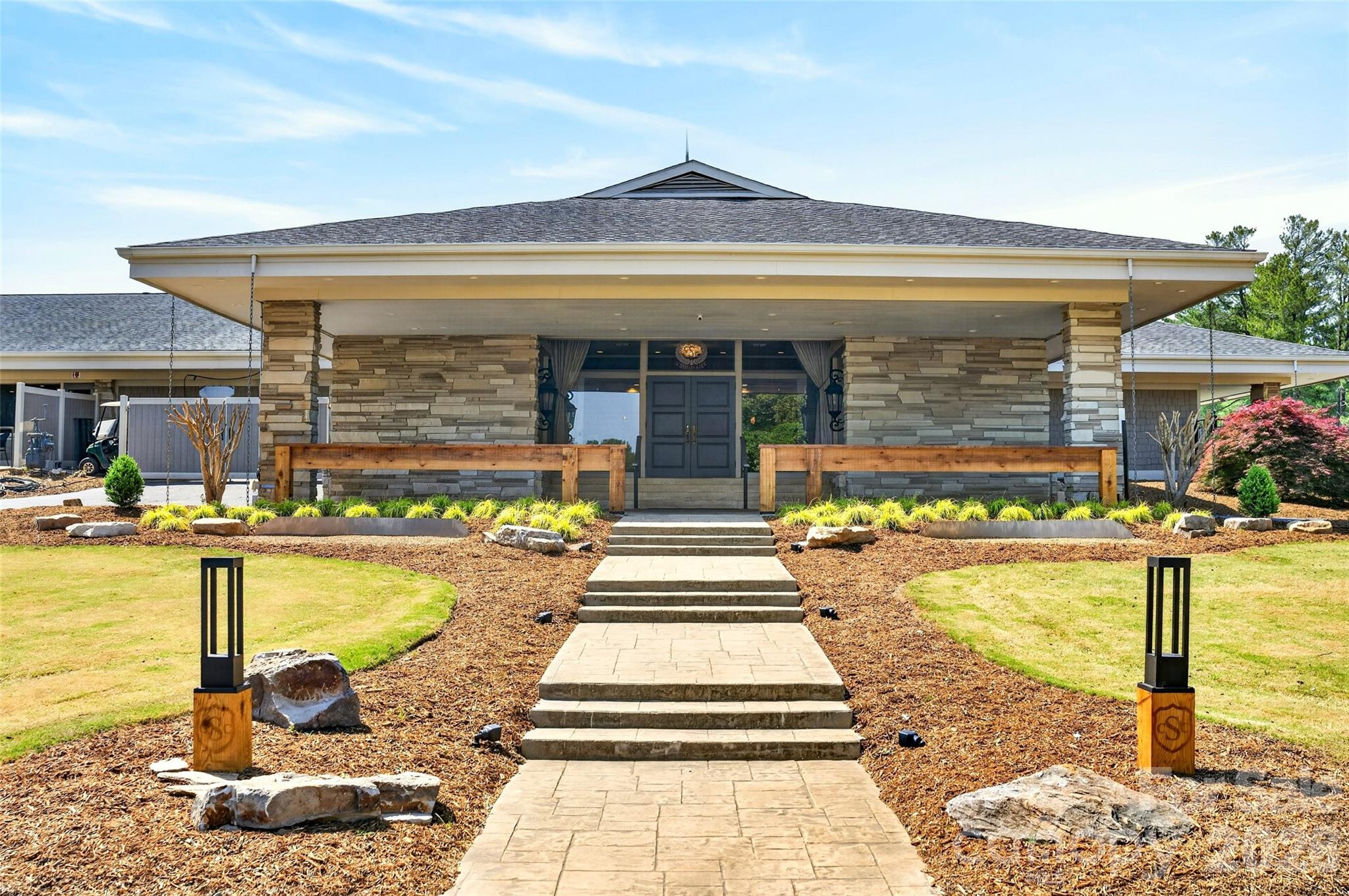 537 Saint Cloud Drive — Statesville