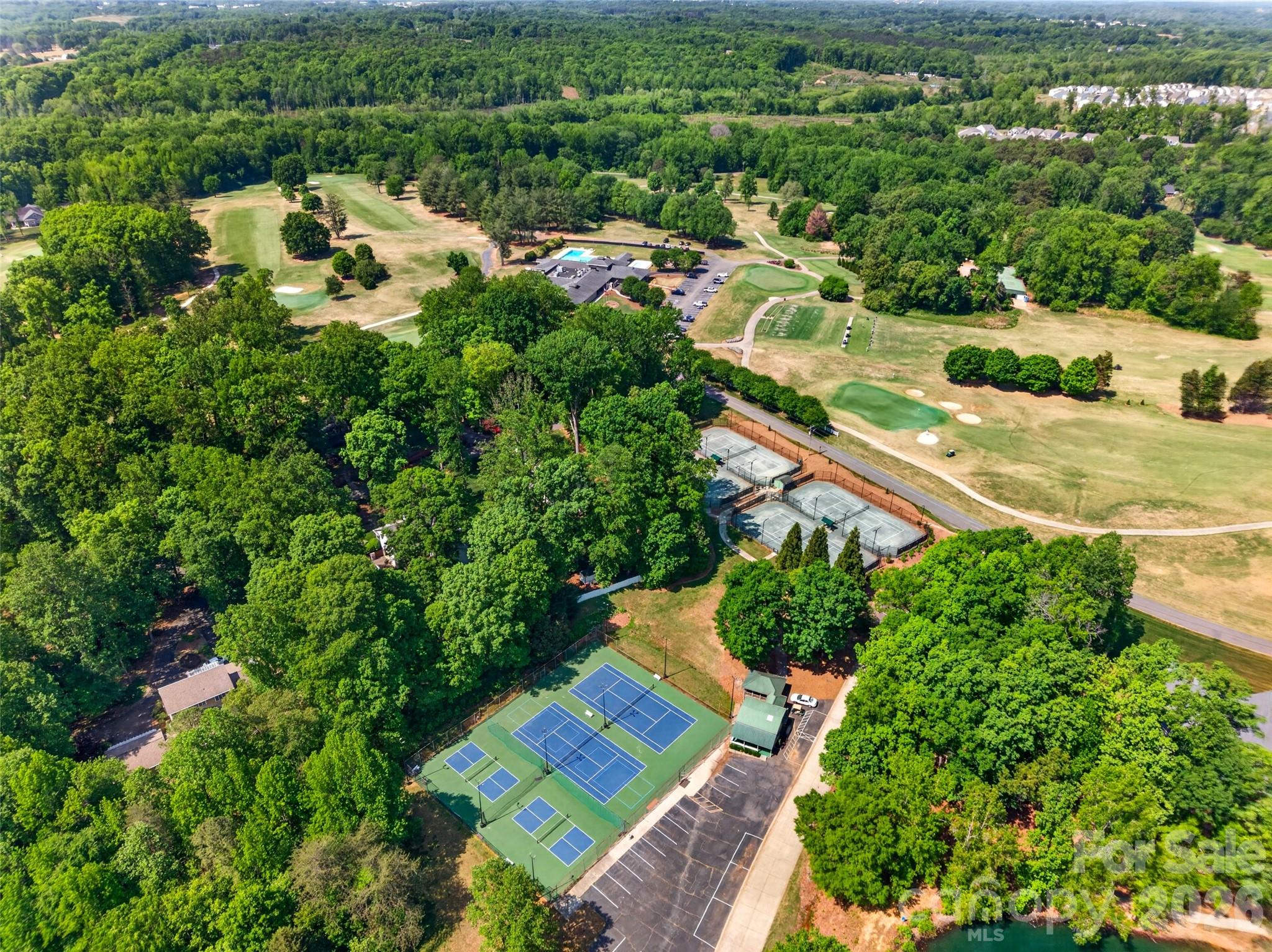 537 Saint Cloud Drive — Statesville