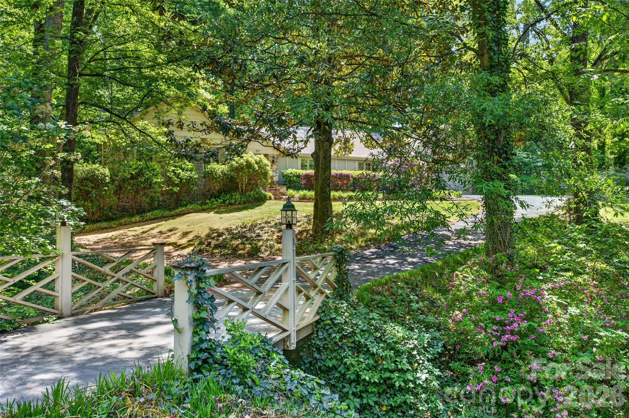 537 Saint Cloud Drive — Statesville