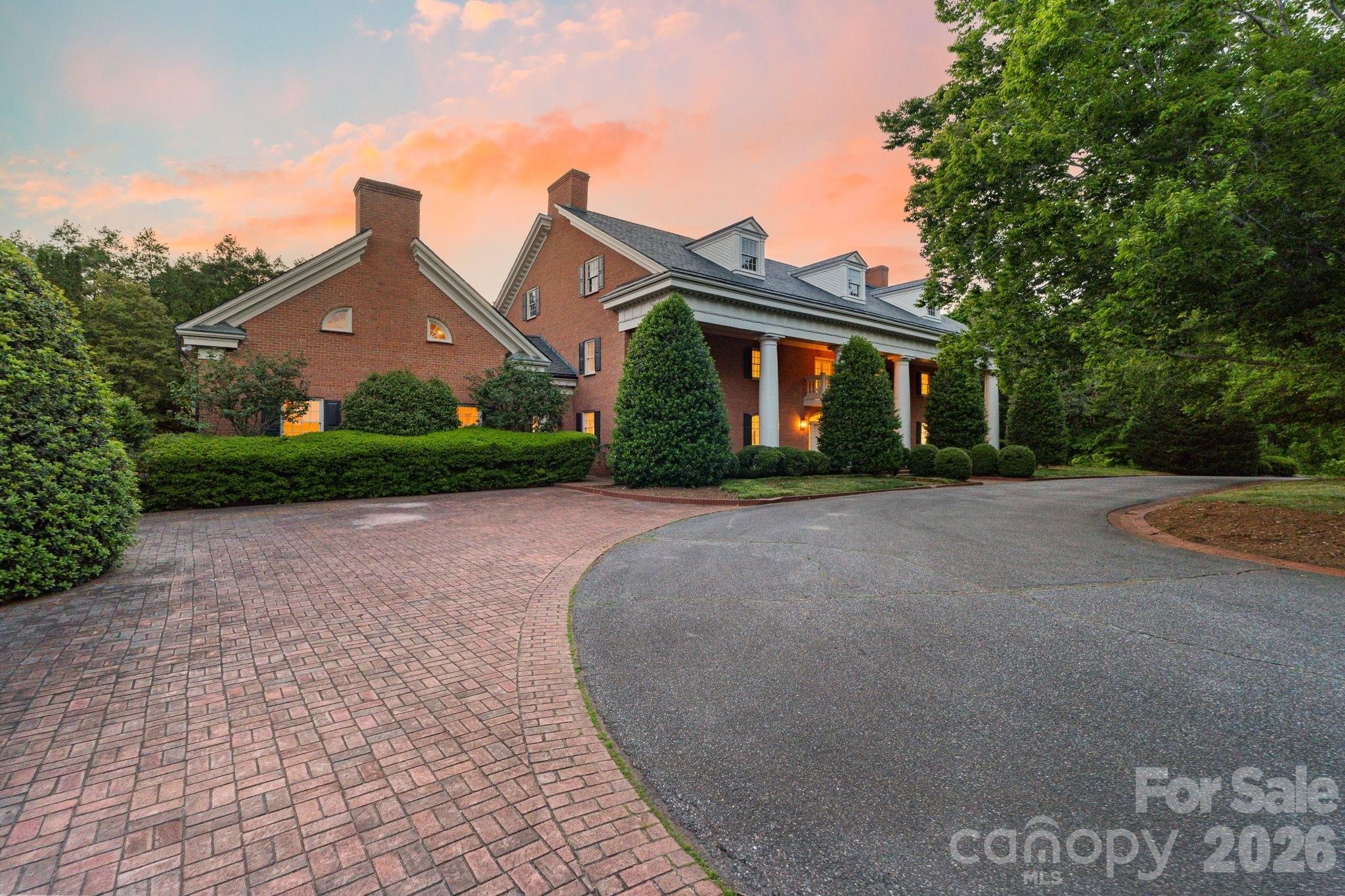 1486 Knolls Drive — Newton