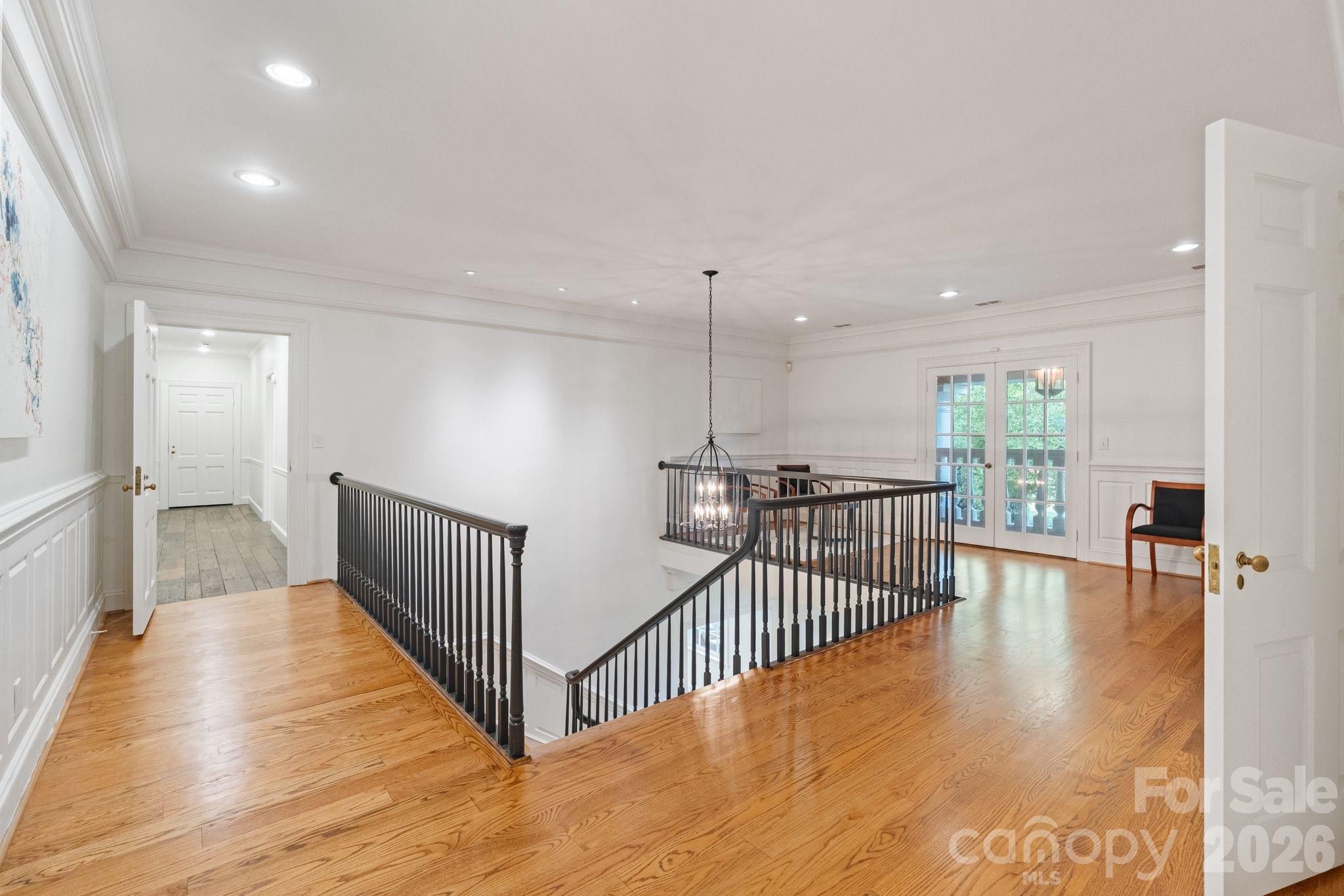 1486 Knolls Drive — Newton