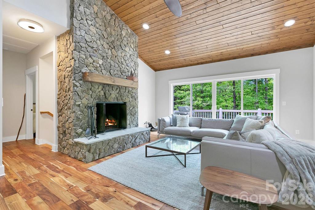 131 Bear Trace Road — Brevard