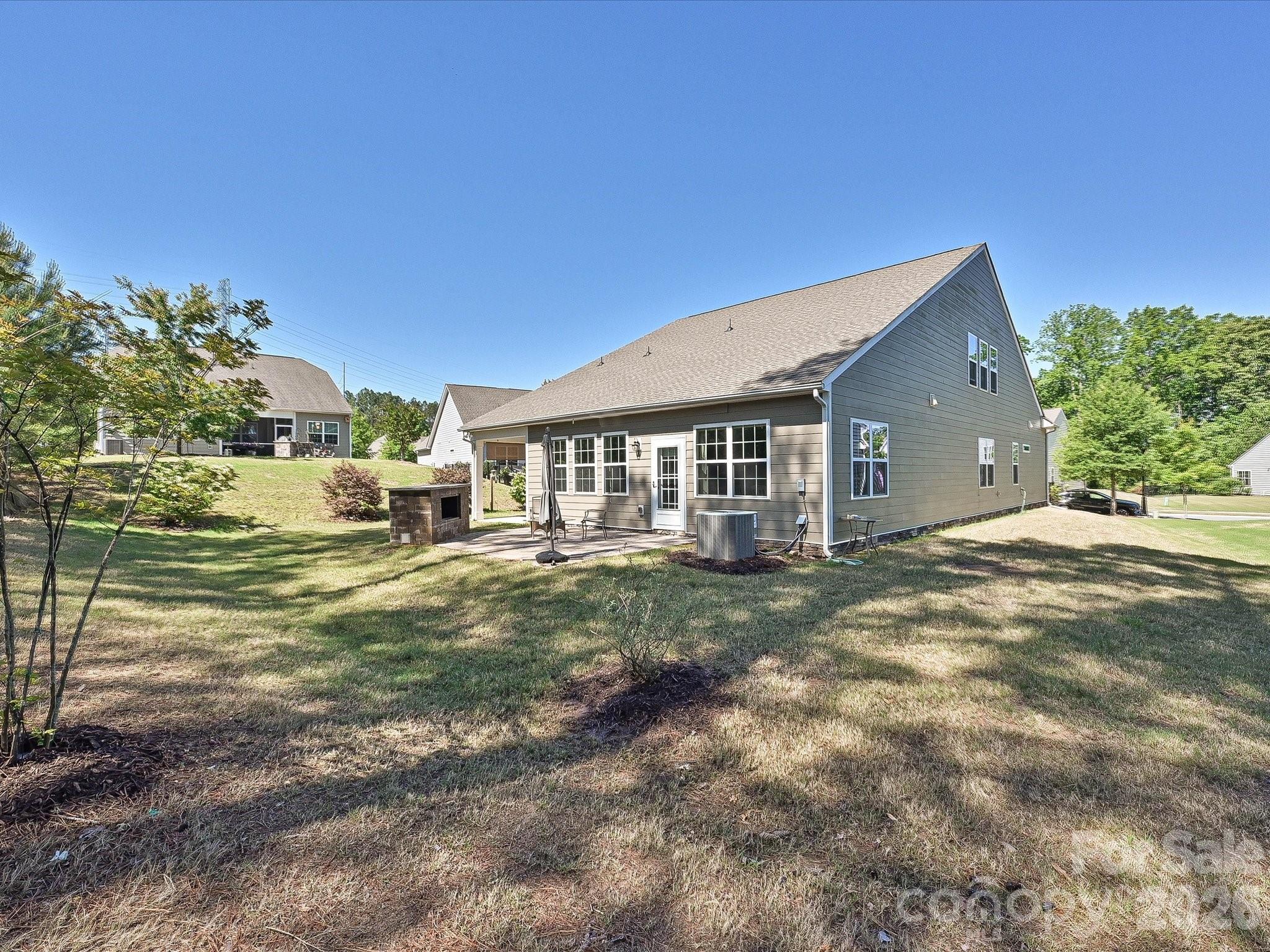 304 Picasso Trail — Mount Holly
