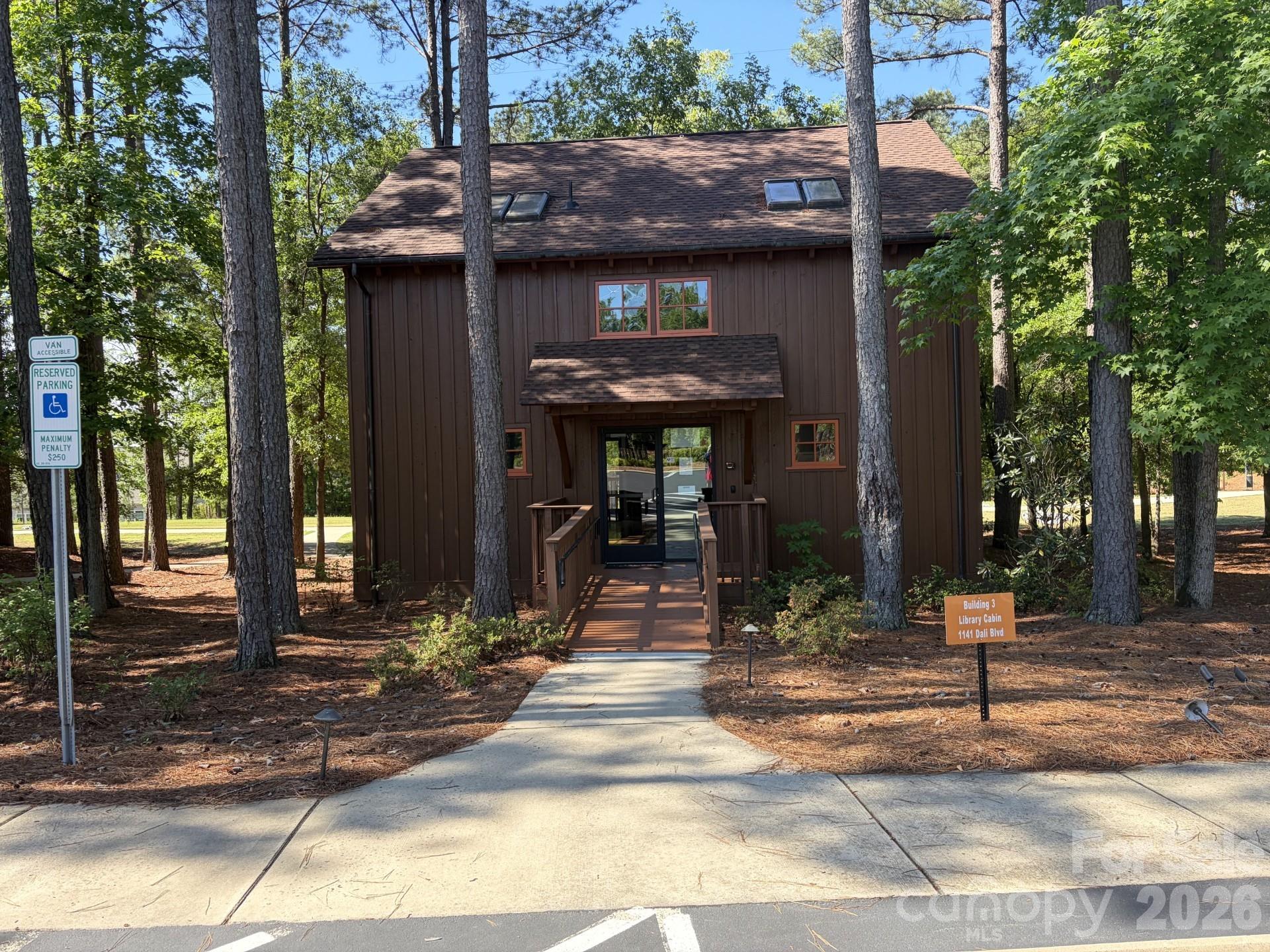 304 Picasso Trail — Mount Holly