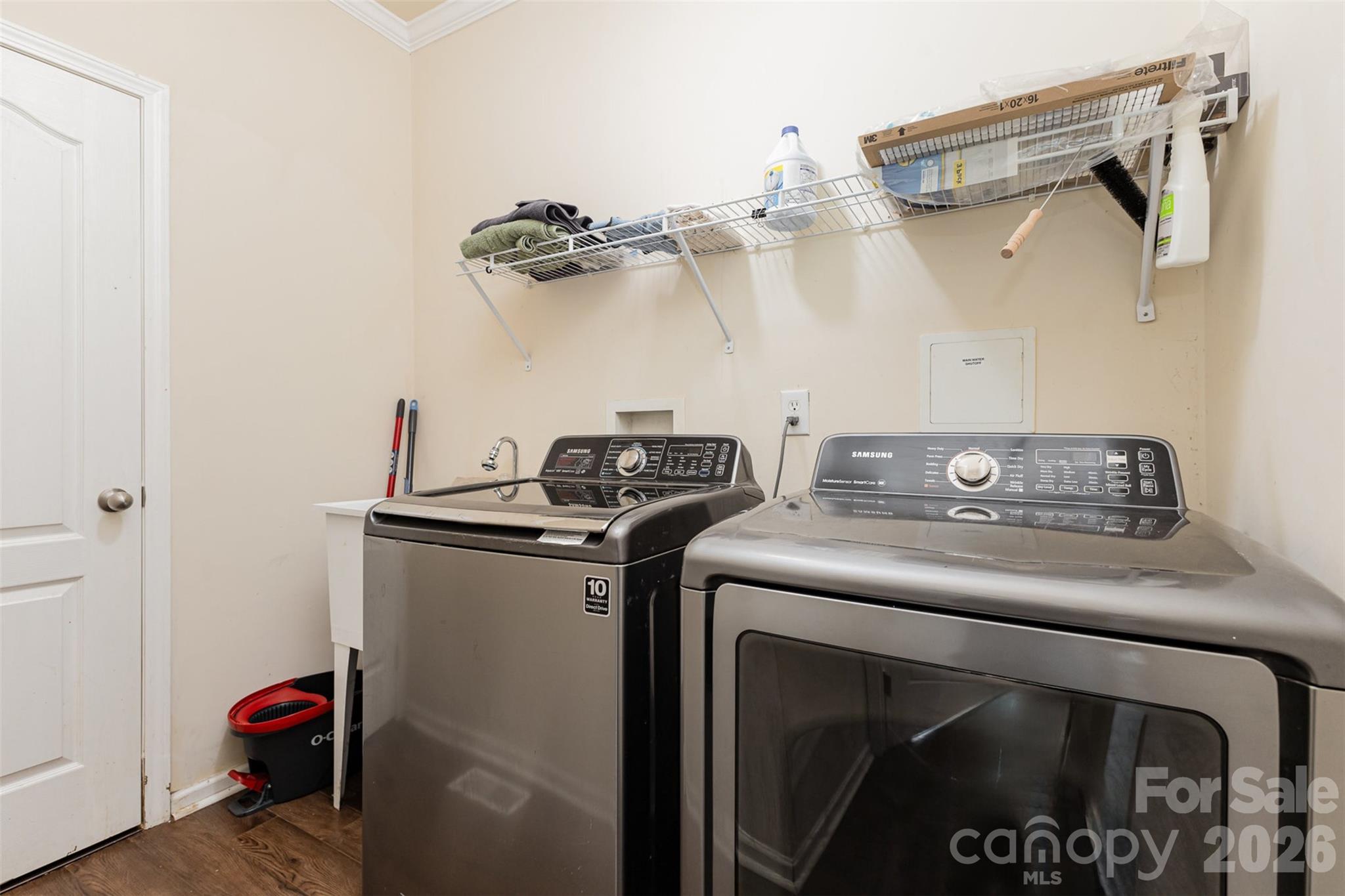 1485 Adkin Drive — Iron Station