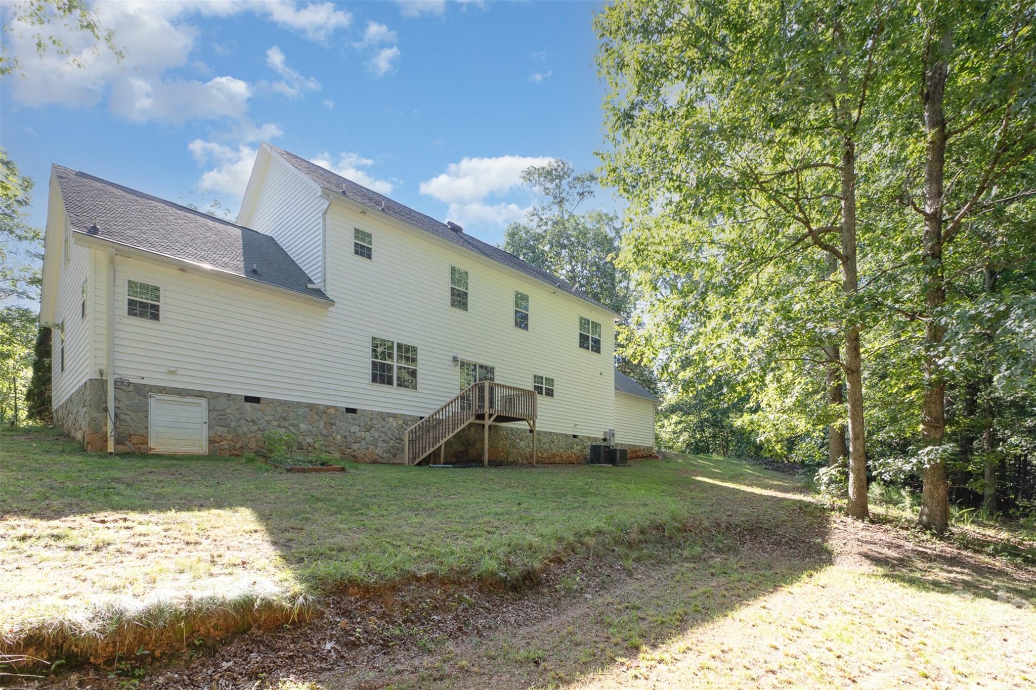1485 Adkin Drive — Iron Station