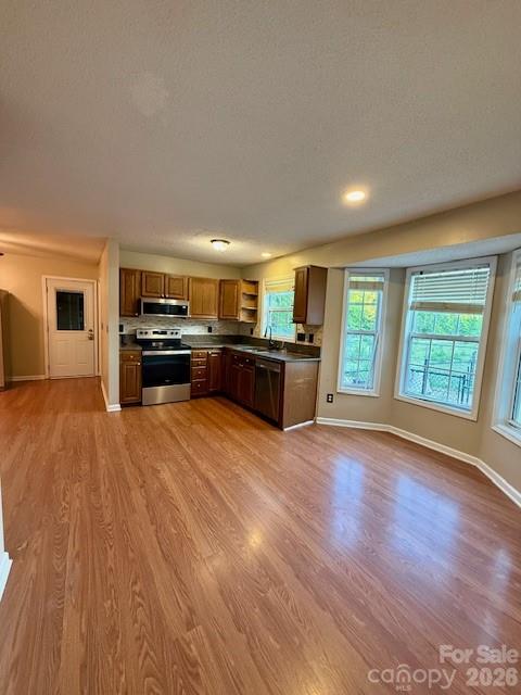 494 Vera Drive — Rockwell