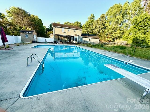 494 Vera Drive — Rockwell