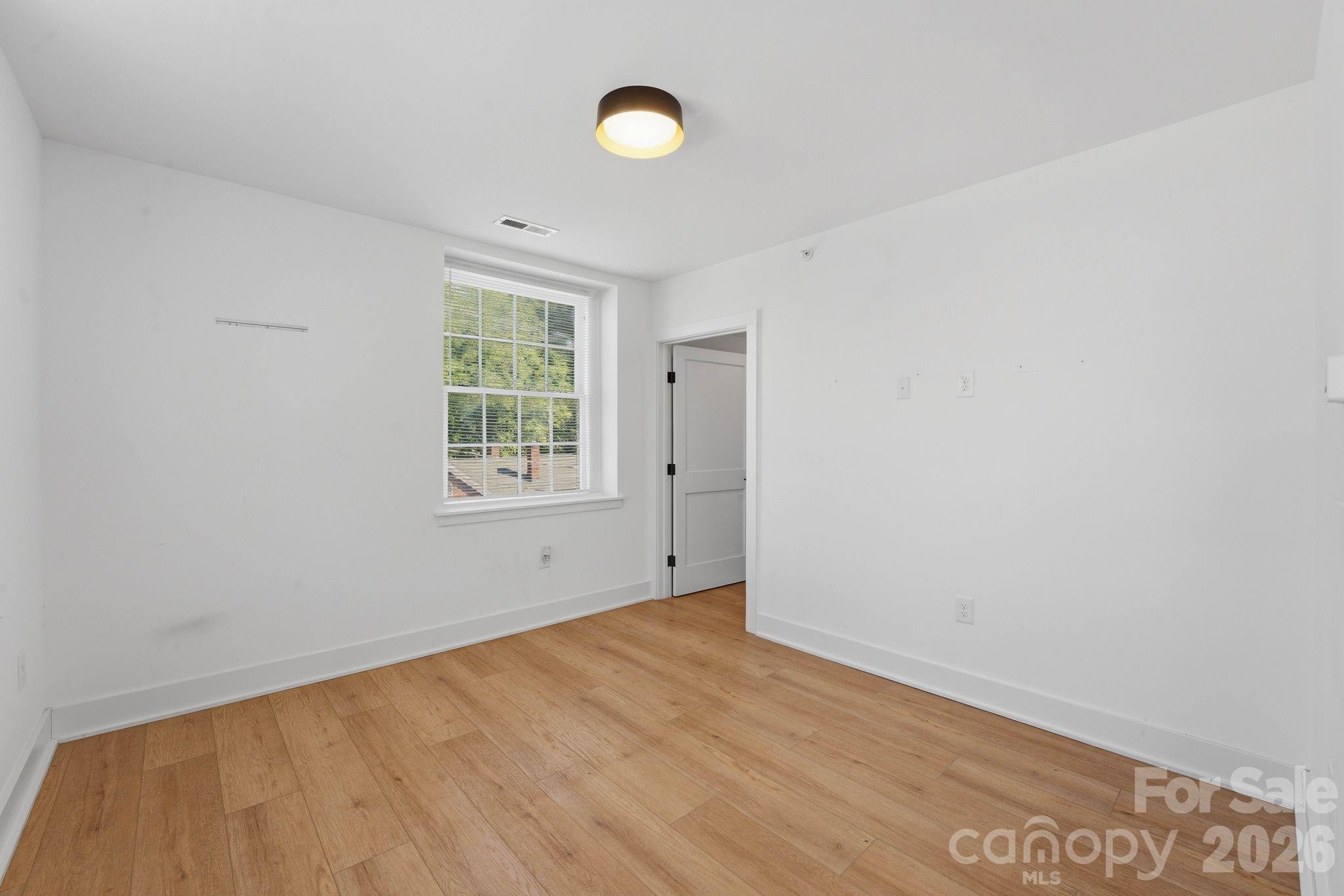 201 Grandin Road #6 — Charlotte