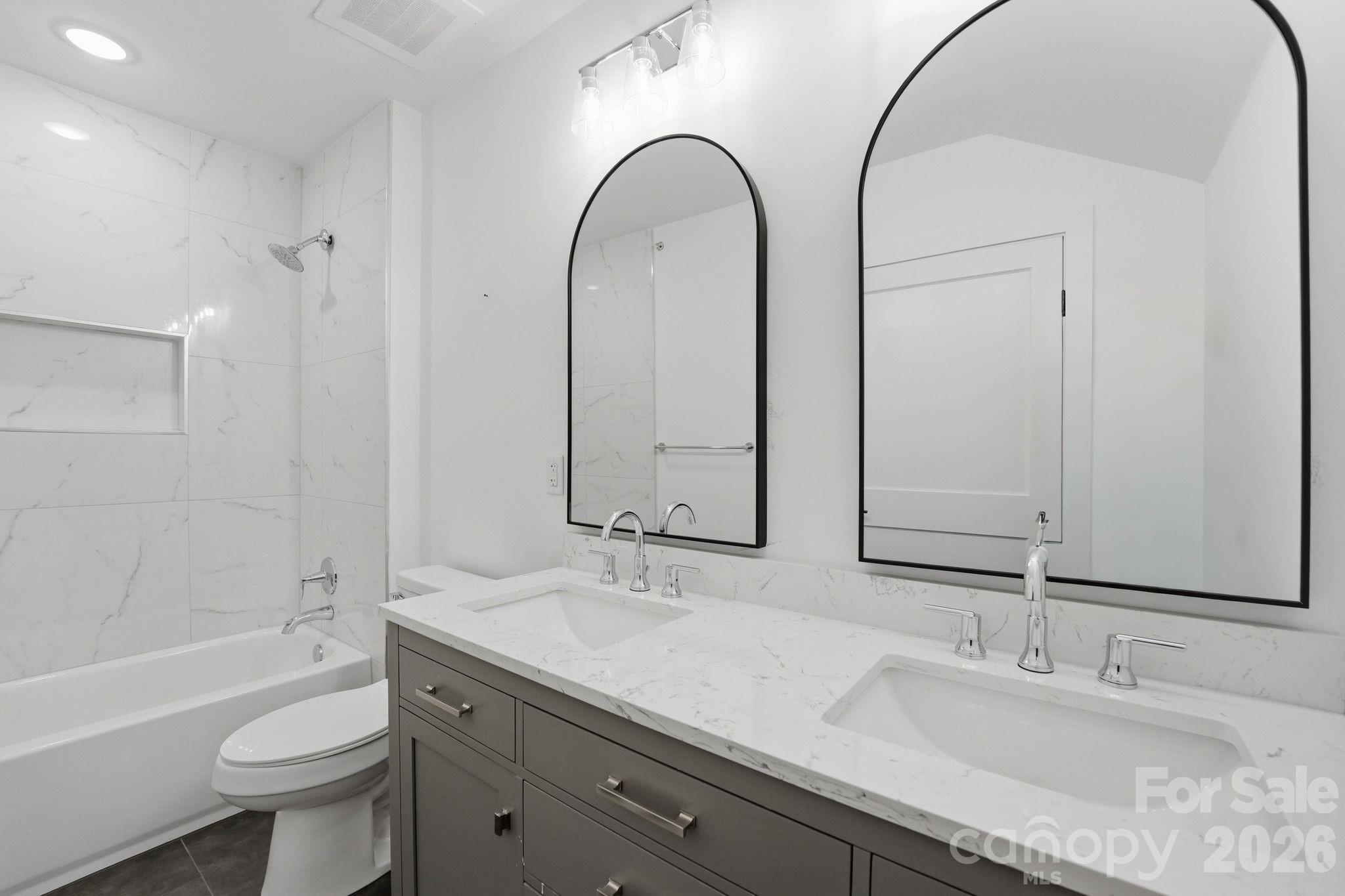 201 Grandin Road #6 — Charlotte