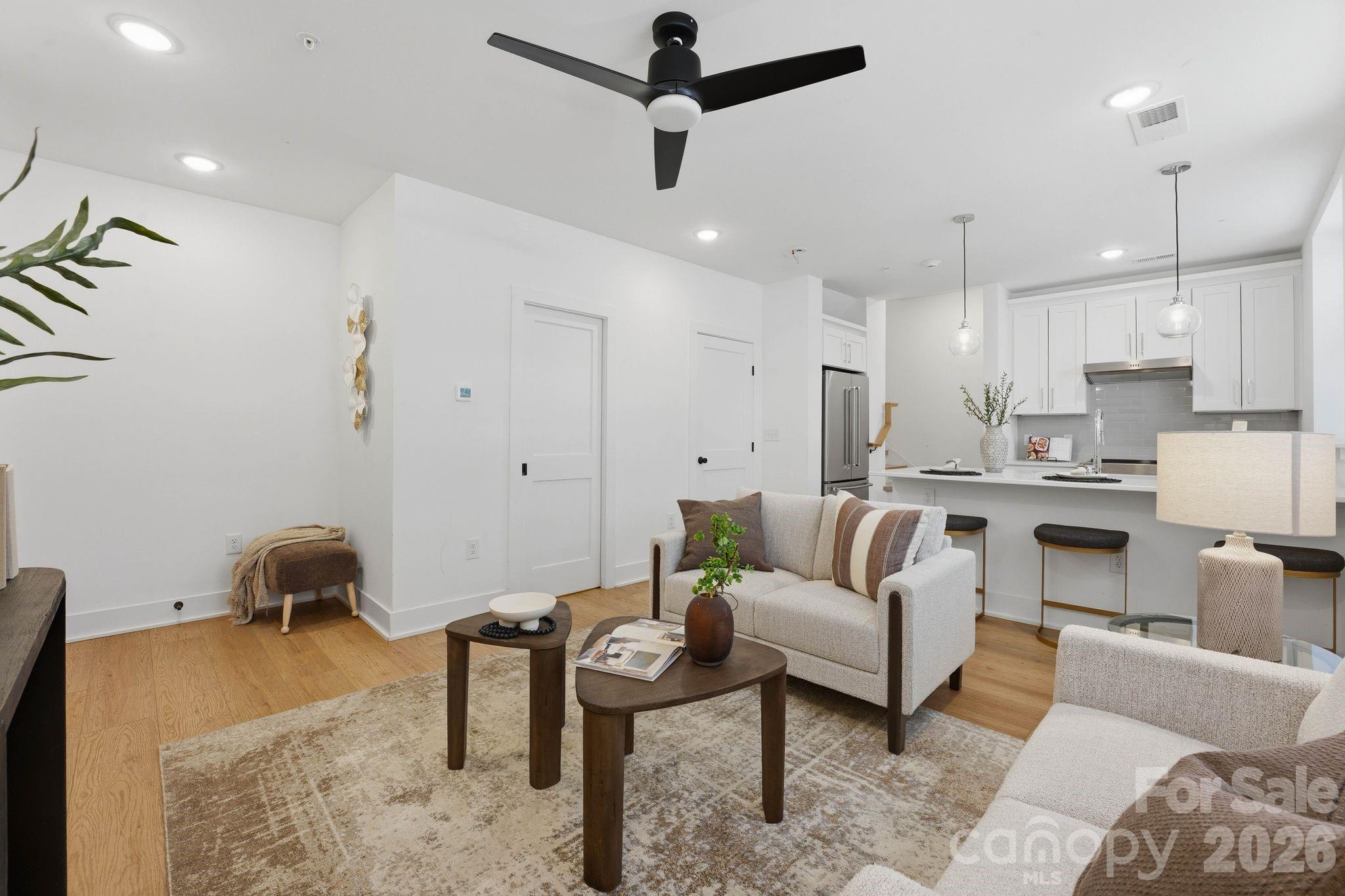 201 Grandin Road #6 — Charlotte