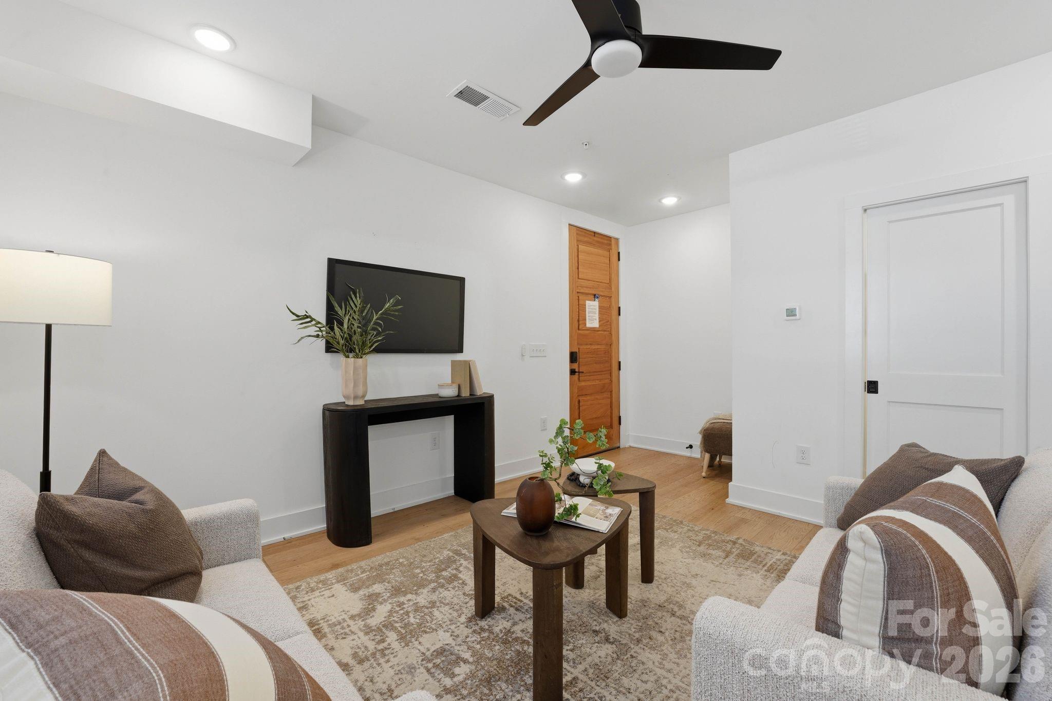 201 Grandin Road #6 — Charlotte