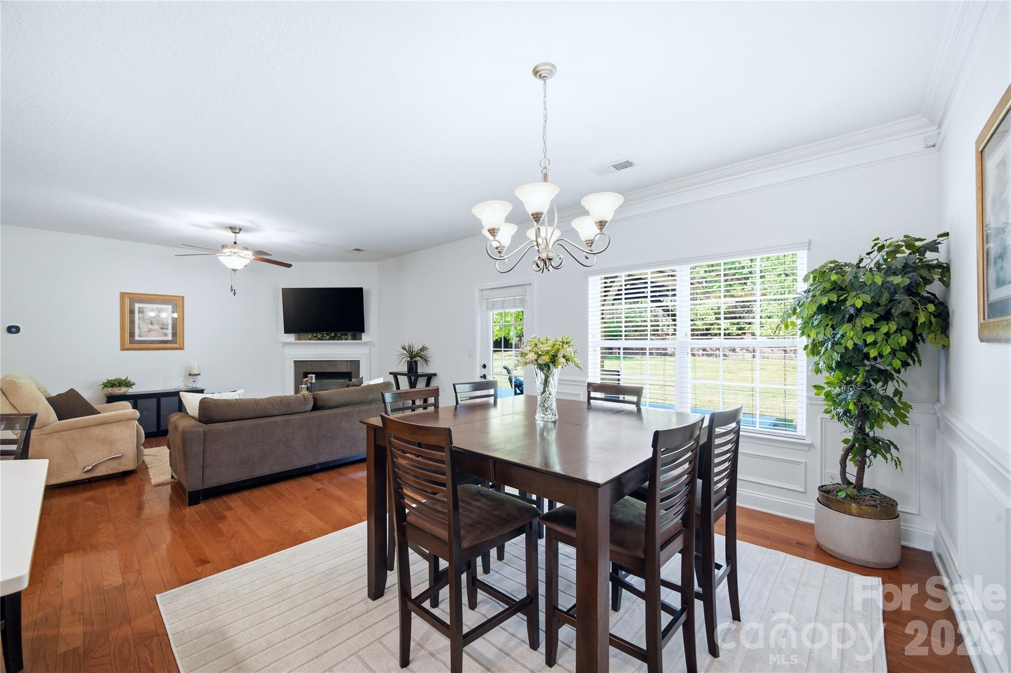 2429 Glyncastle Way — Gastonia