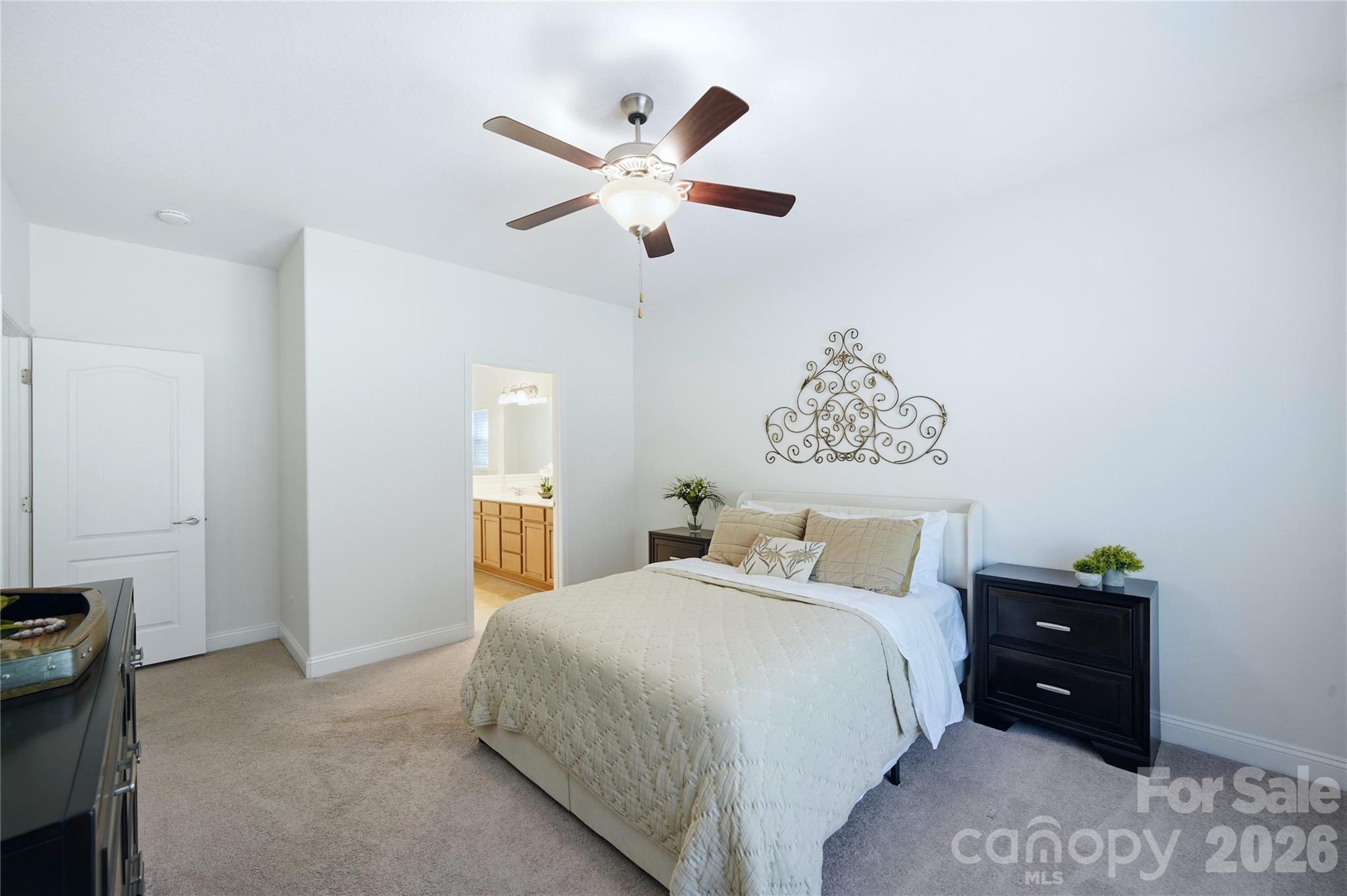 2429 Glyncastle Way — Gastonia