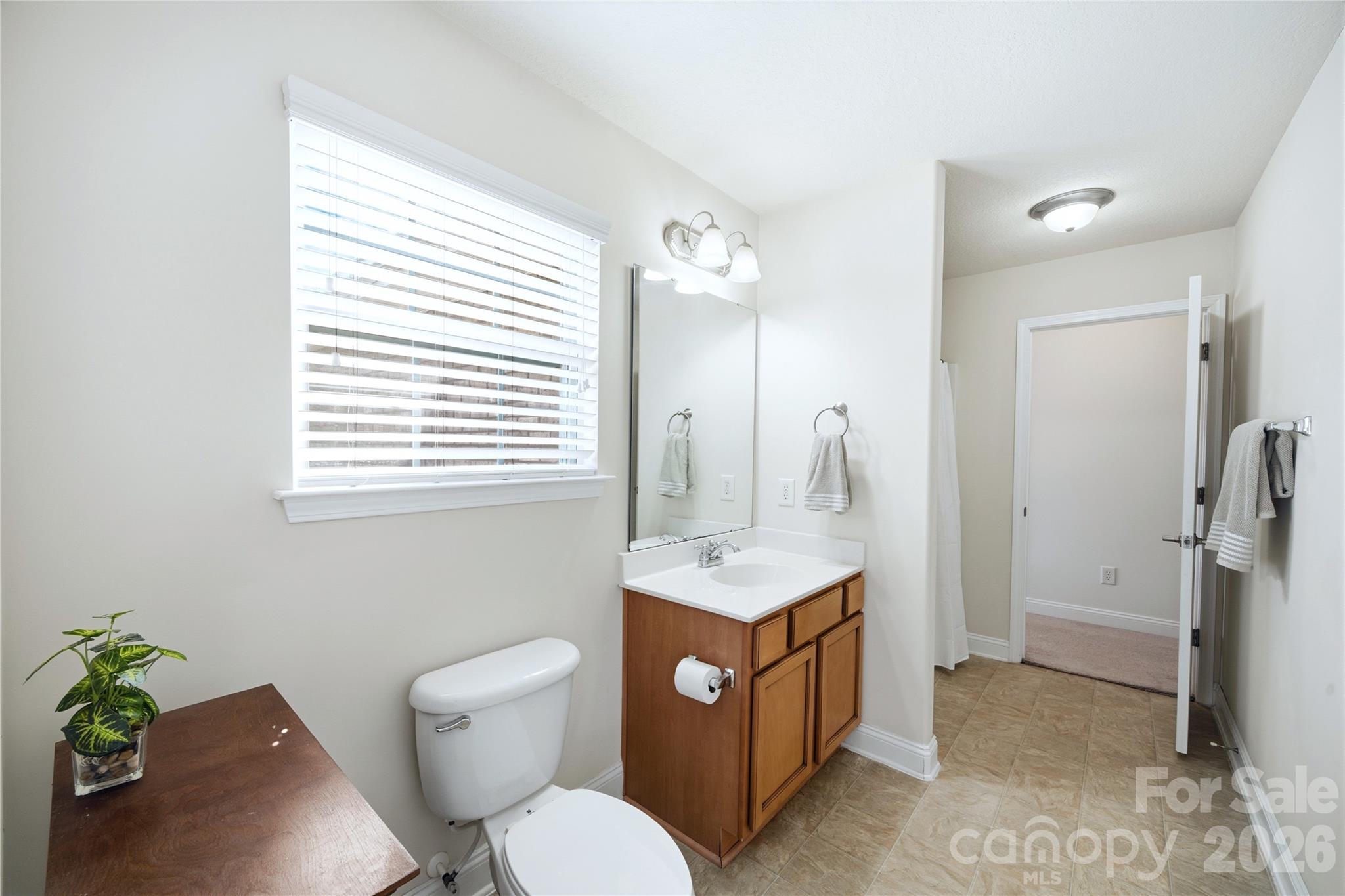 2429 Glyncastle Way — Gastonia