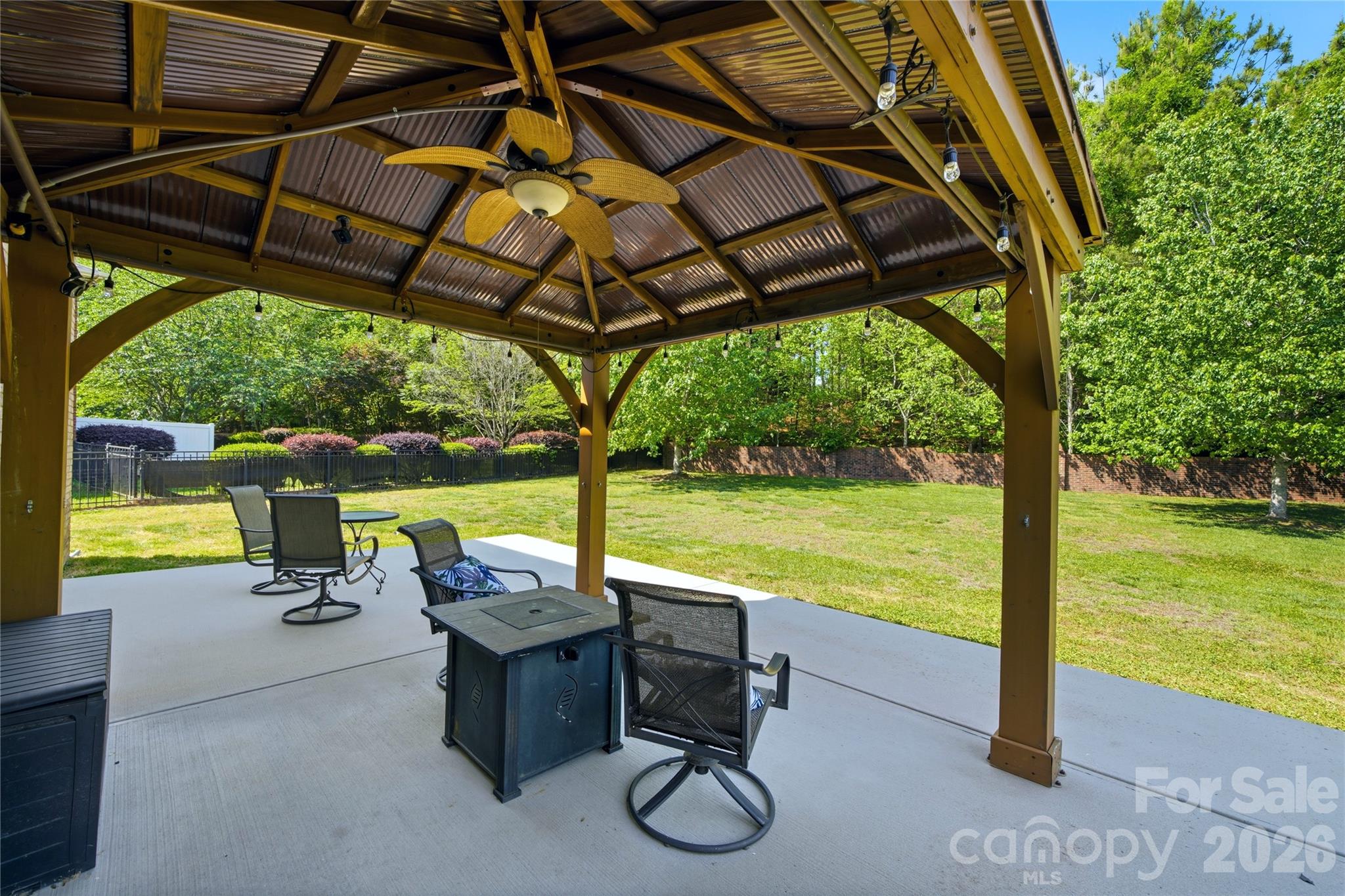 2429 Glyncastle Way — Gastonia