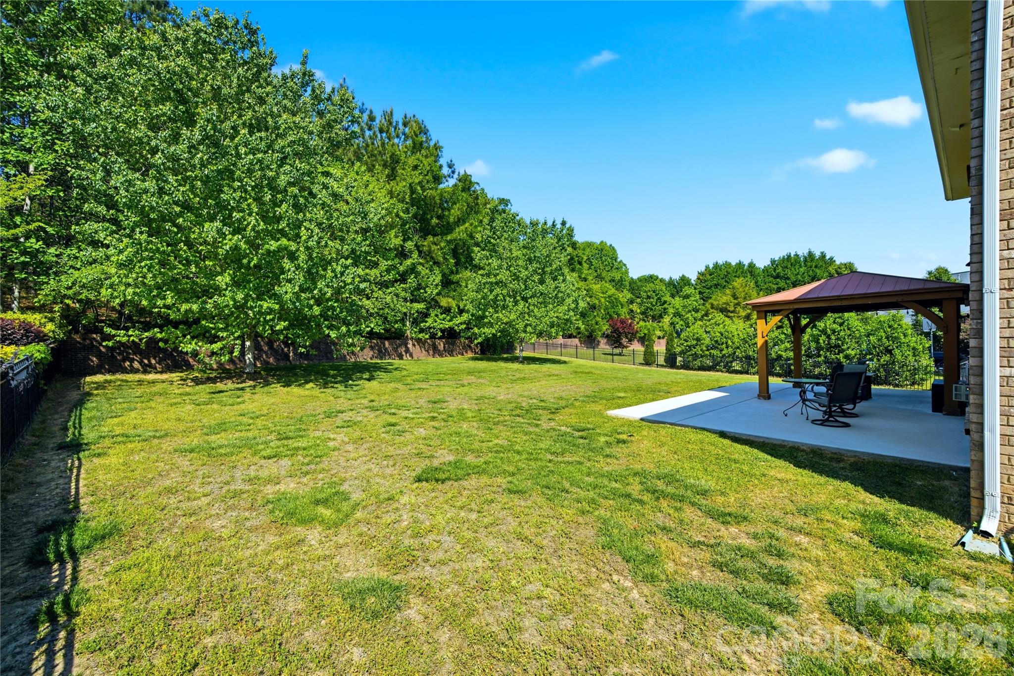 2429 Glyncastle Way — Gastonia