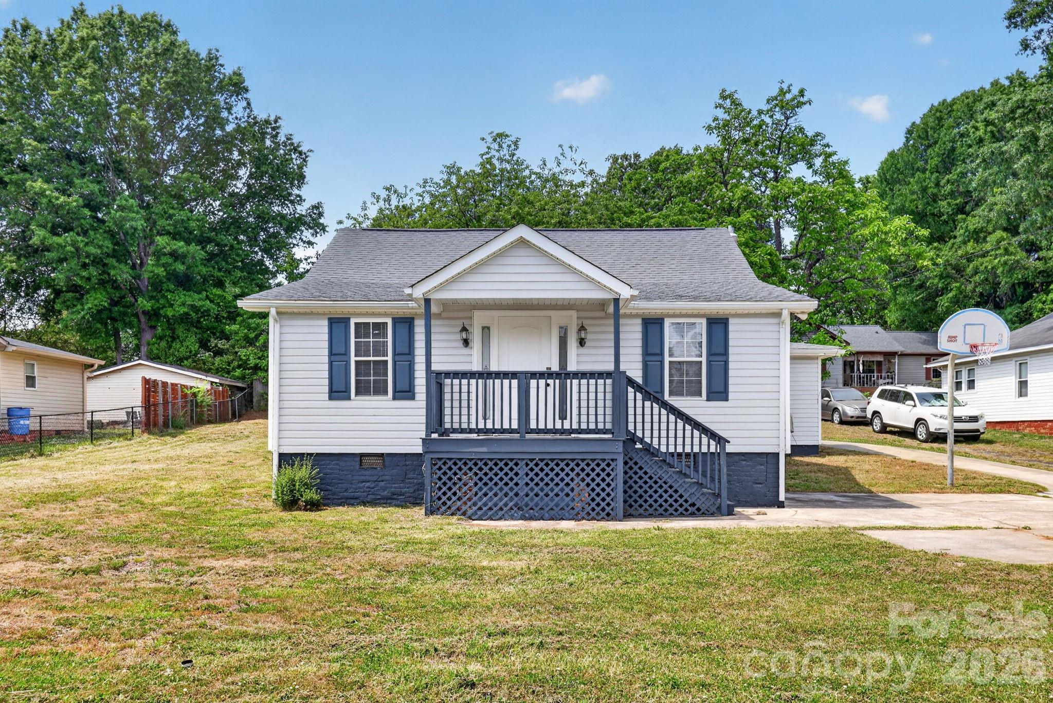 62 Roberta Road SW — Concord
