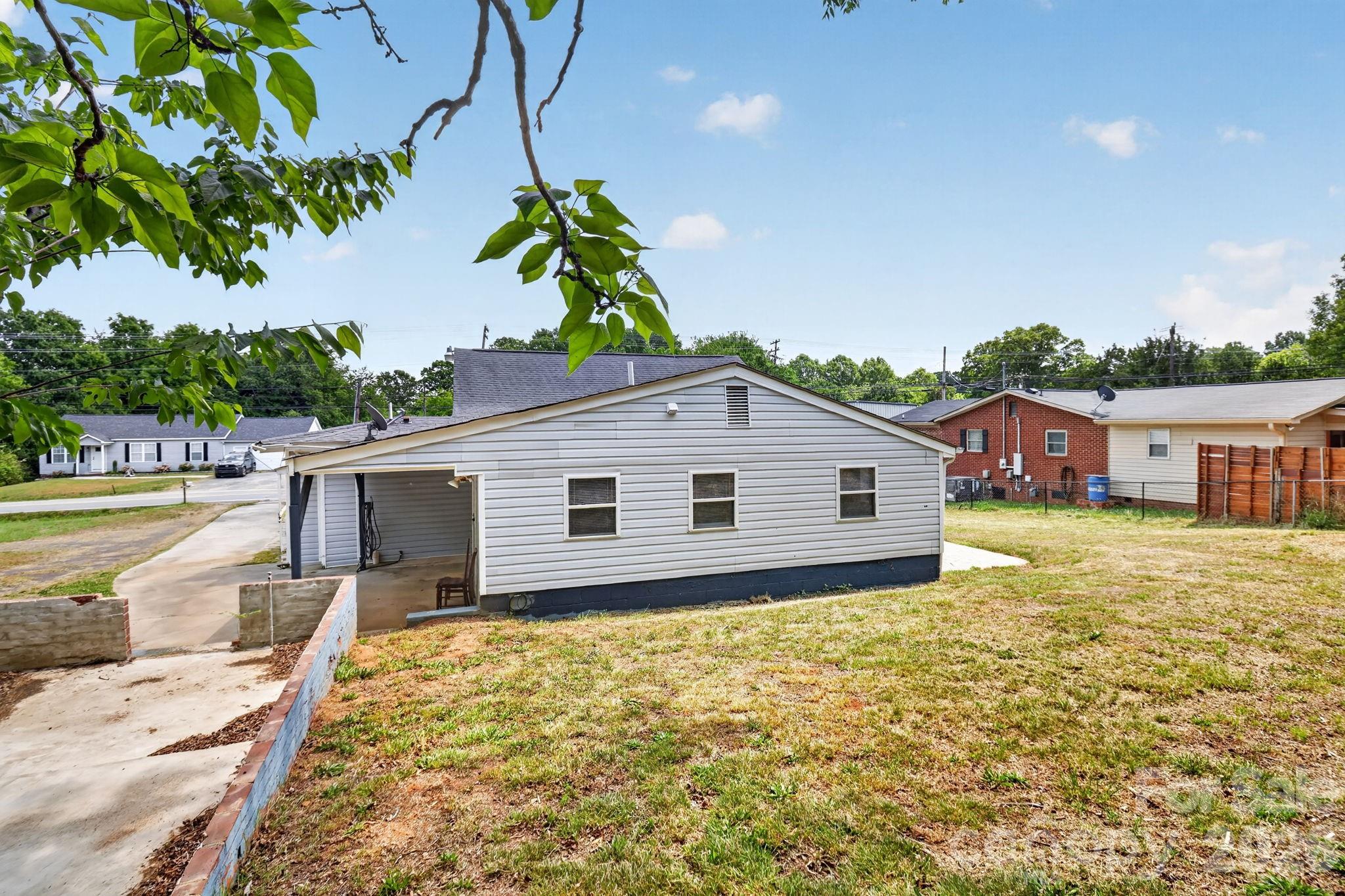 62 Roberta Road SW — Concord
