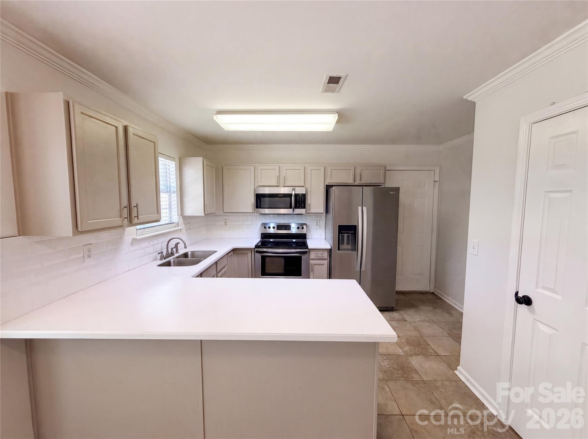 10009 Wild Dogwood Court — Charlotte