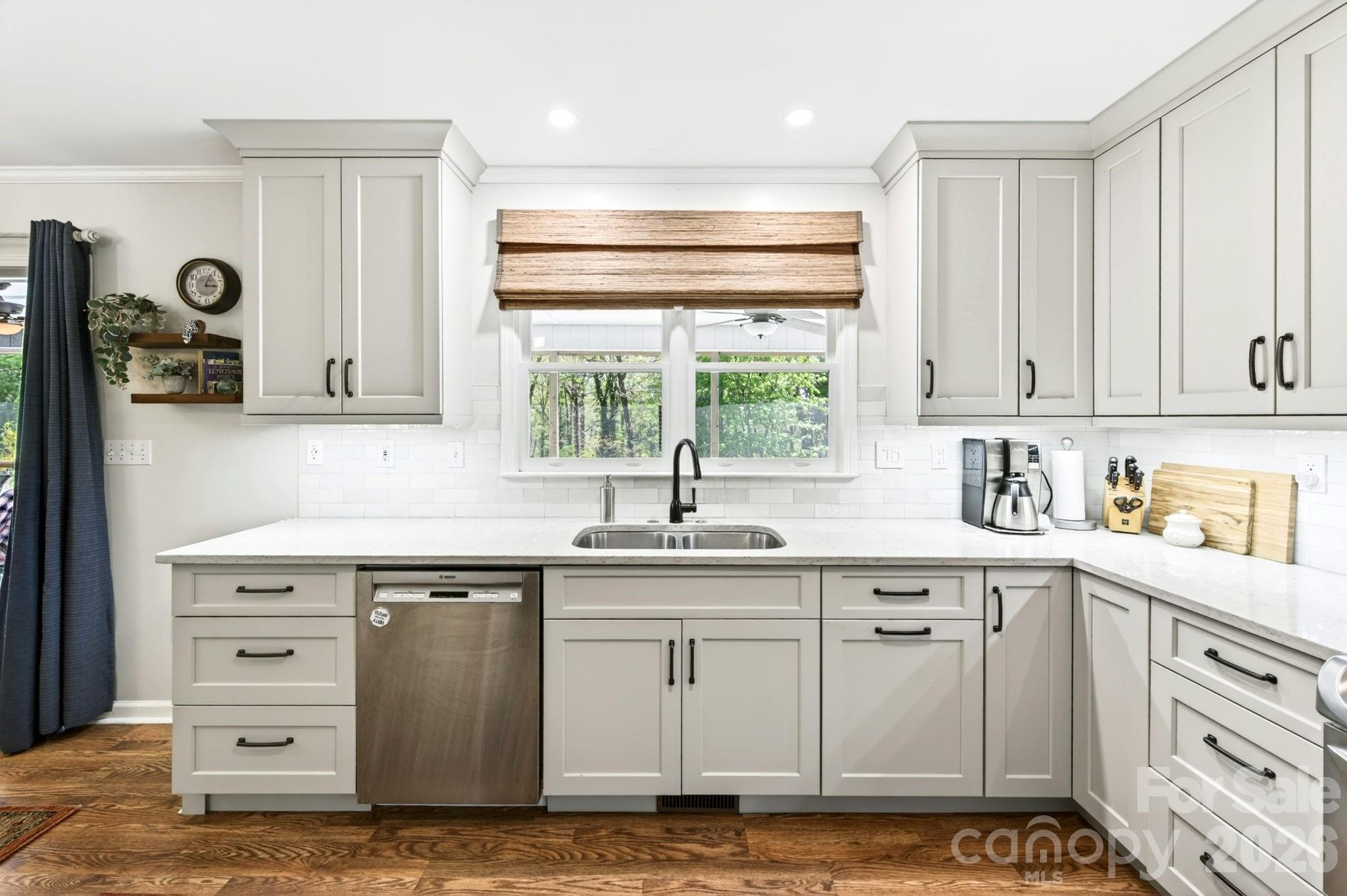 29 Blueberry Lane — Fairview