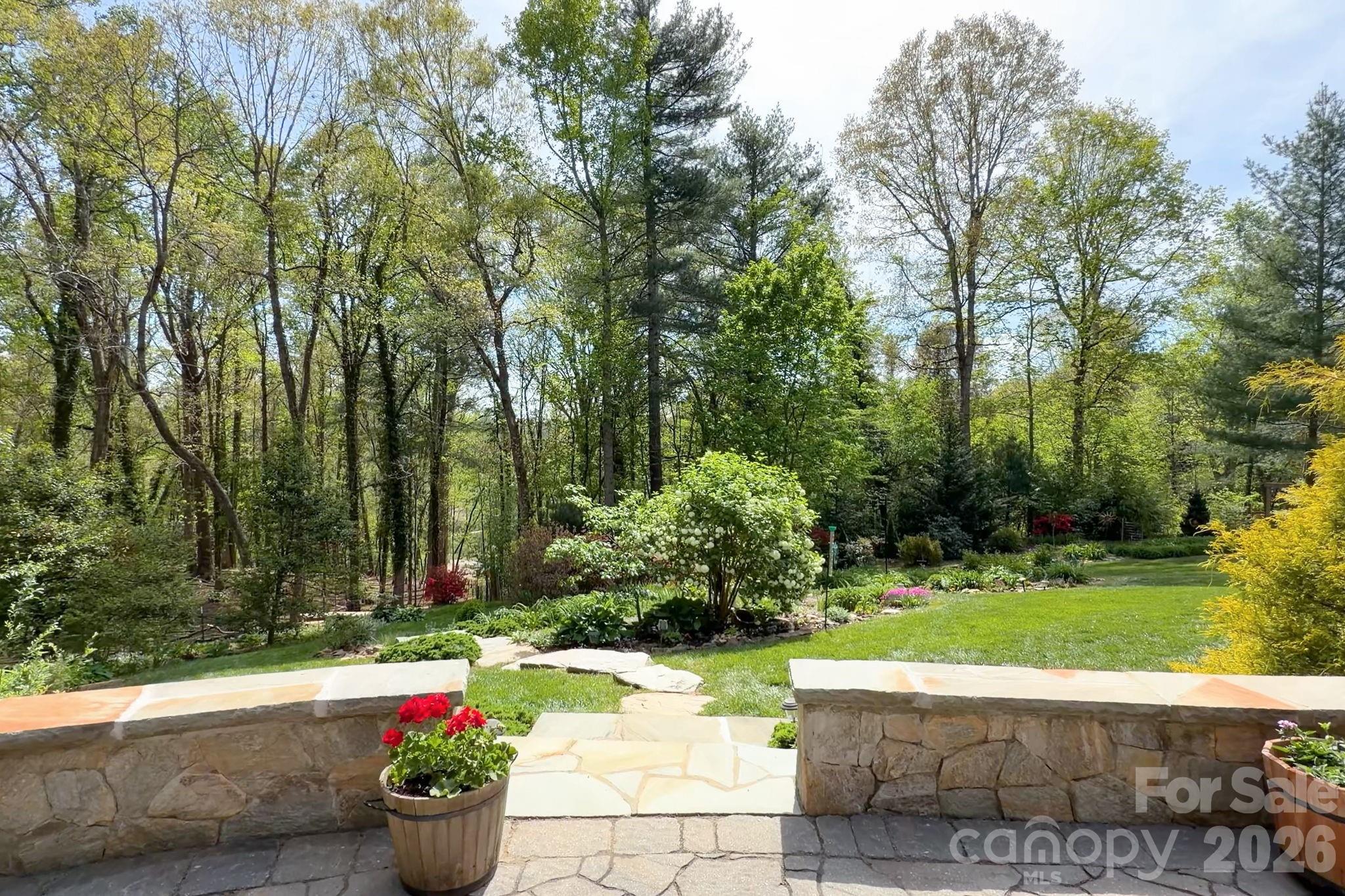 29 Blueberry Lane — Fairview