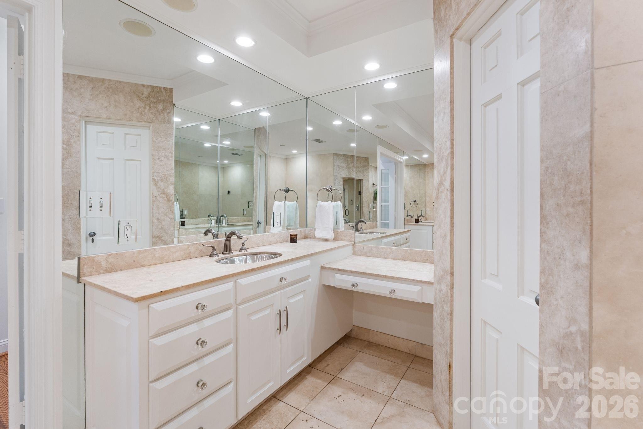 1486 Knolls Drive #2 — Newton