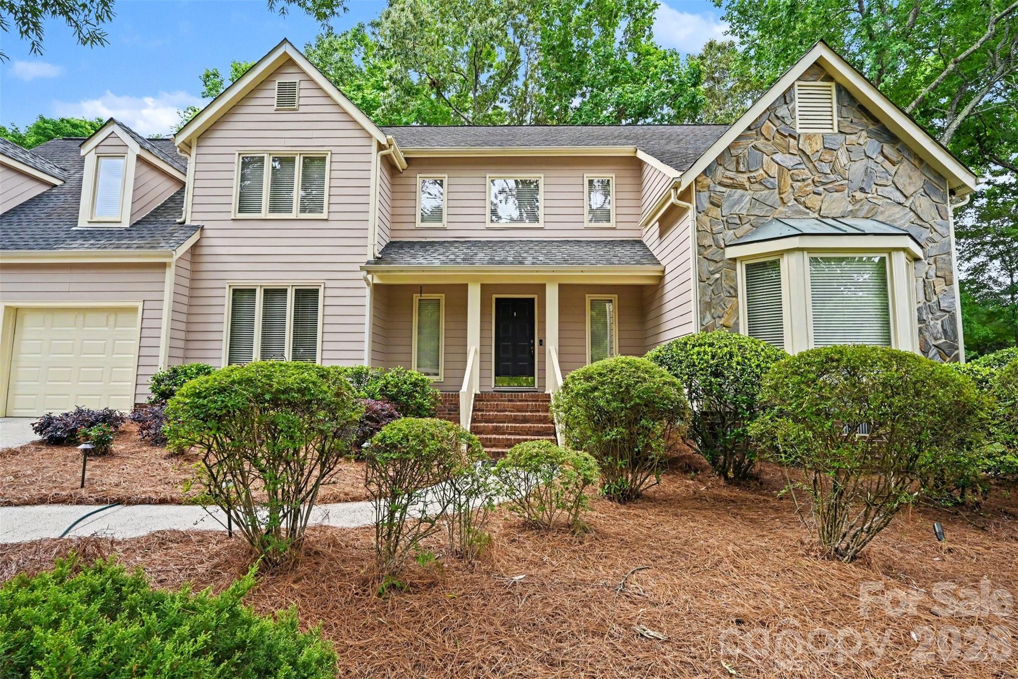 212 Rose Arbor Lane — Matthews