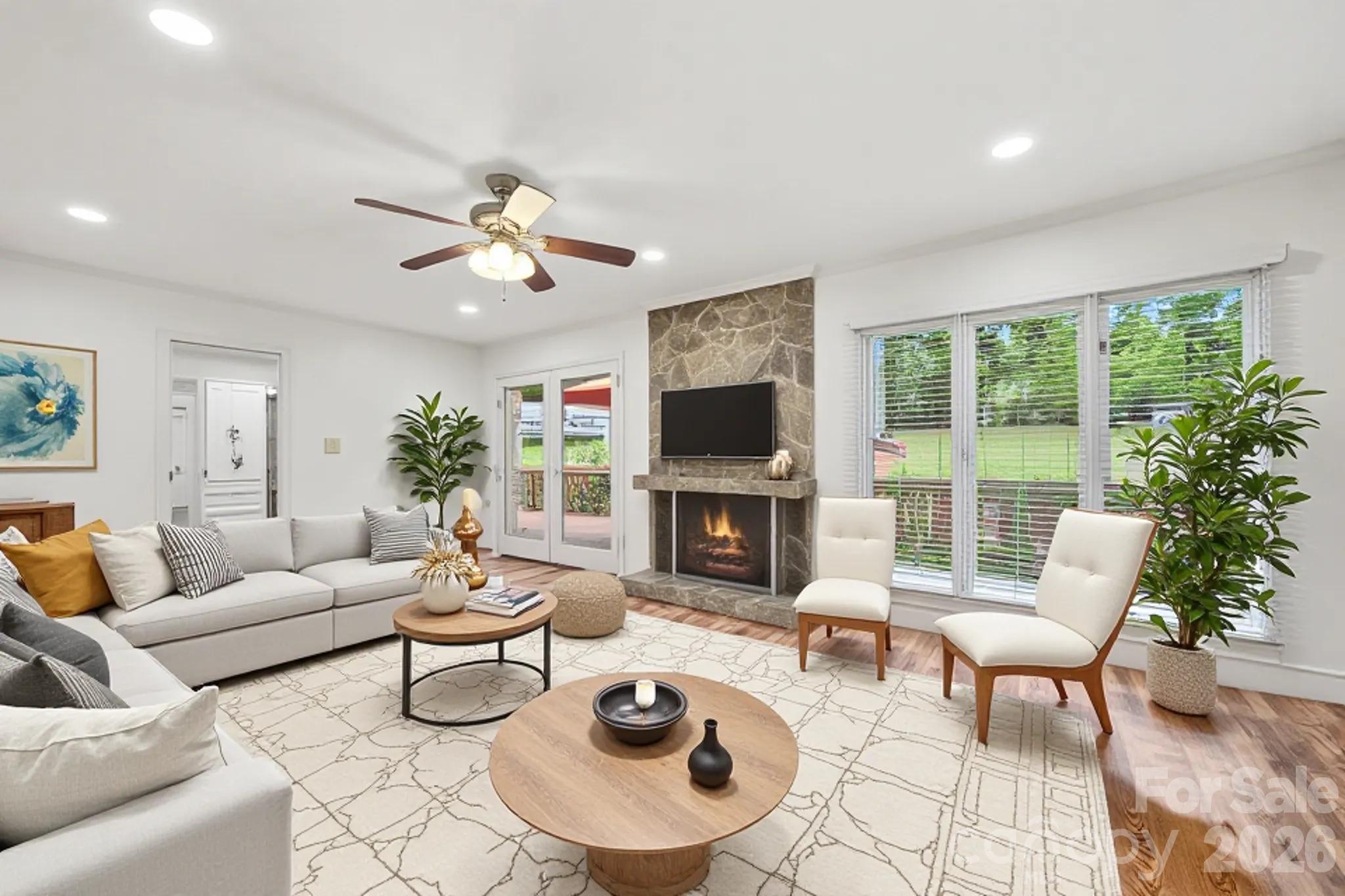 212 Rose Arbor Lane — Matthews