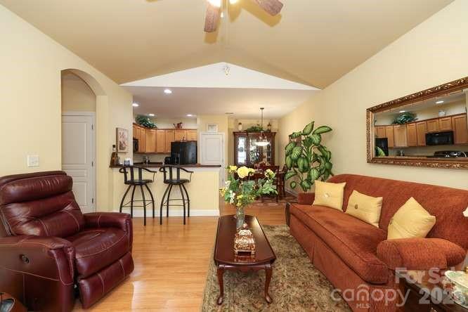 5714 Bradford Lake Lane — Charlotte