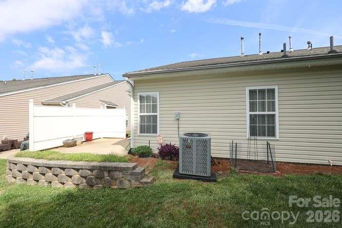 5714 Bradford Lake Lane — Charlotte