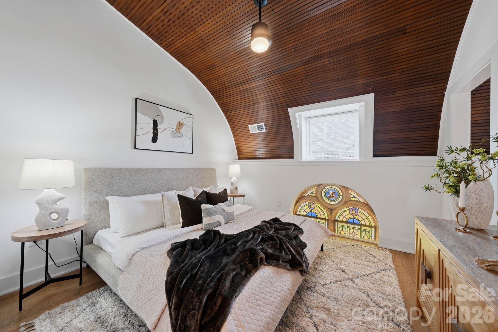 201 Grandin Road #13 — Charlotte