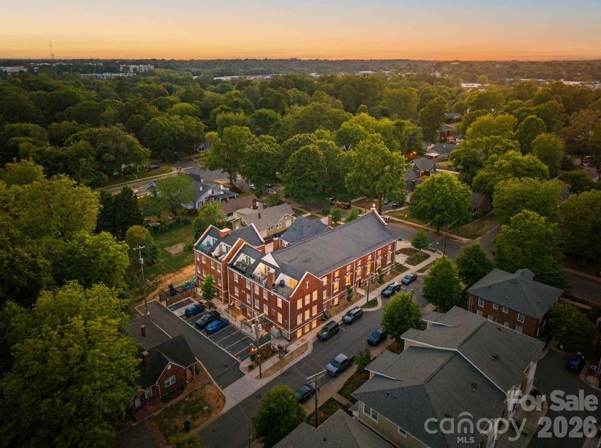 201 Grandin Road #13 — Charlotte