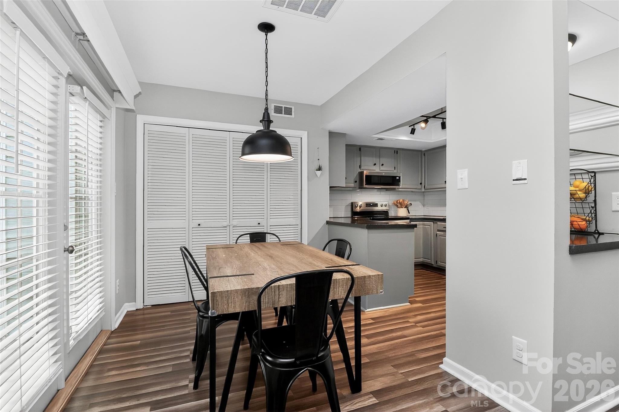 11128 Sevilla Court — Charlotte