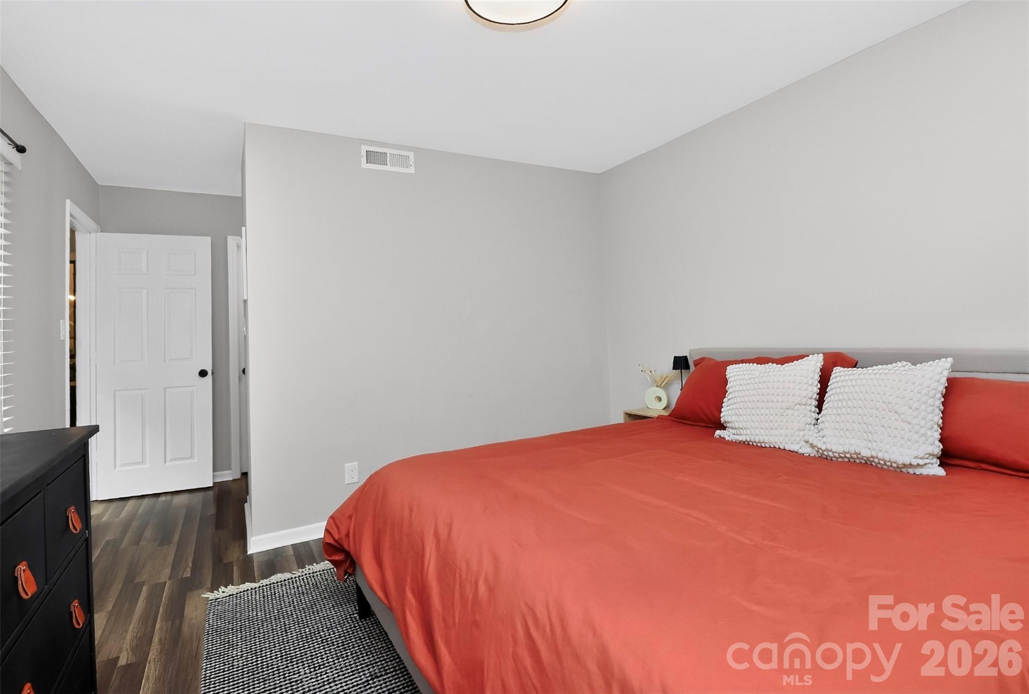 11128 Sevilla Court — Charlotte