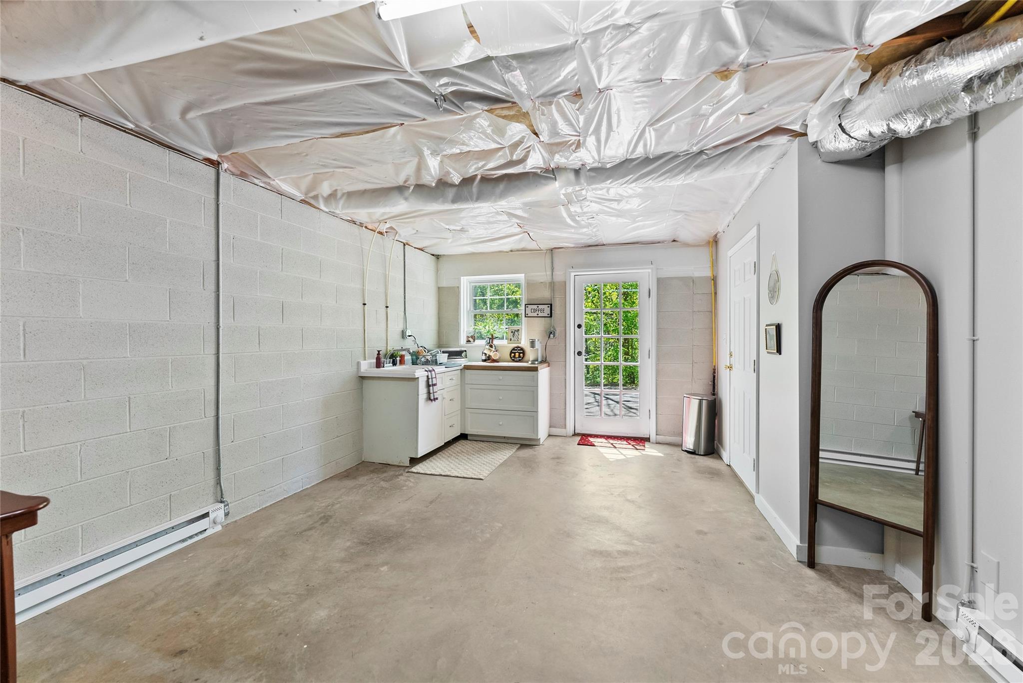 64 Wyoming Road — Asheville