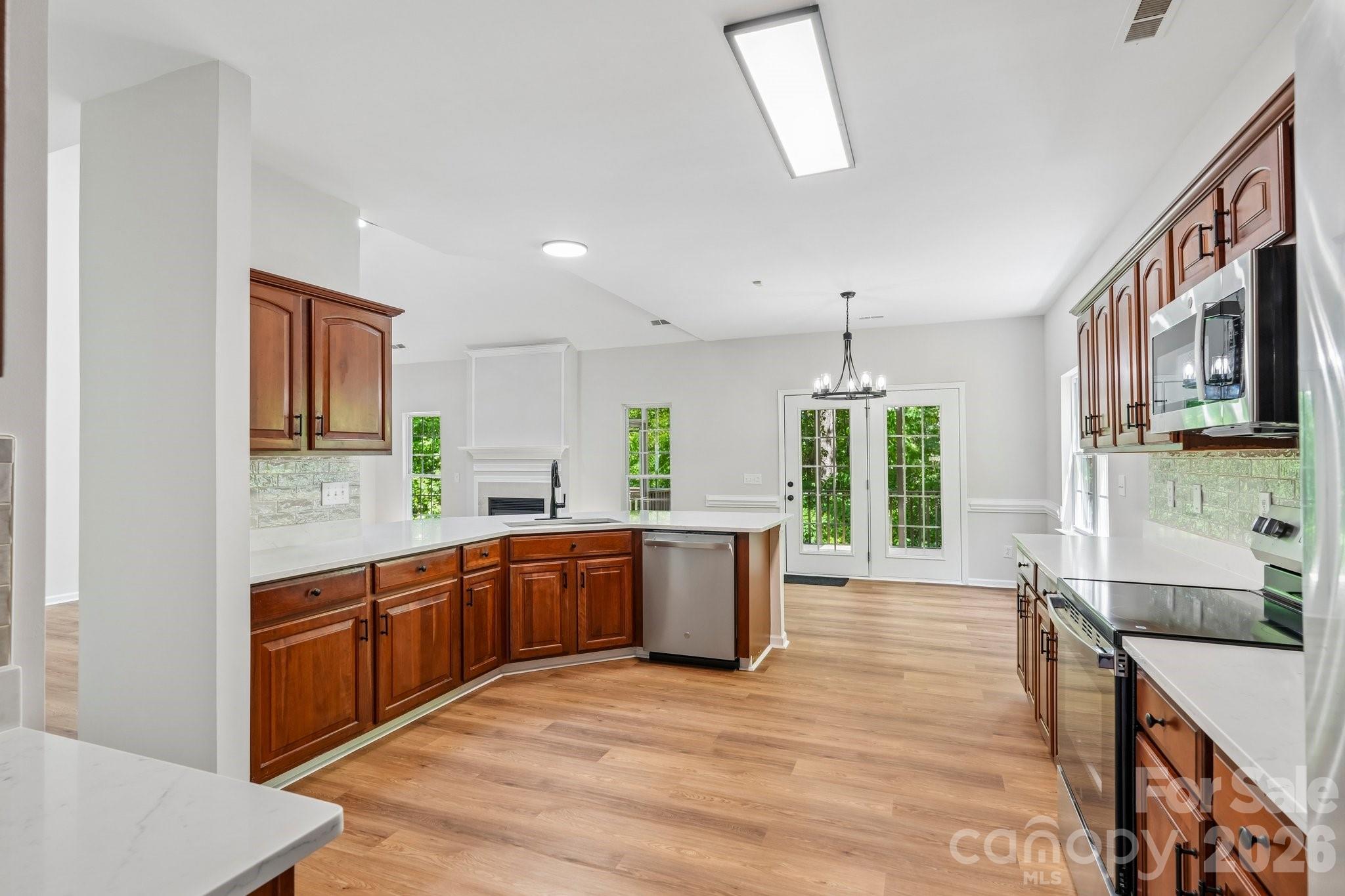 7206 Sweetfield Drive — Huntersville