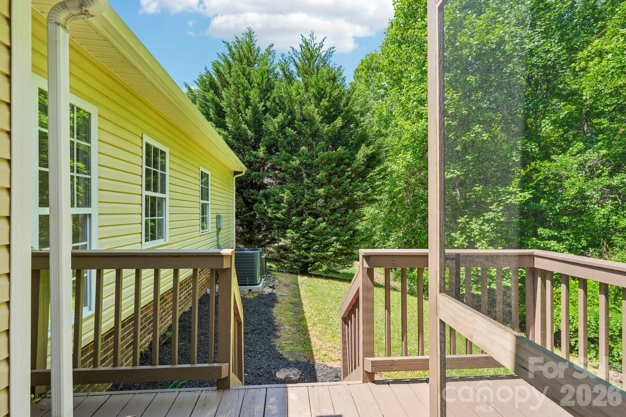 7206 Sweetfield Drive — Huntersville
