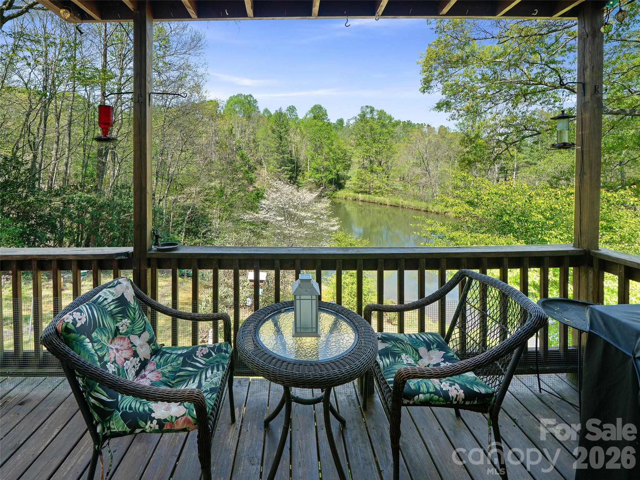 376 Hoot Owl Road — Spruce Pine
