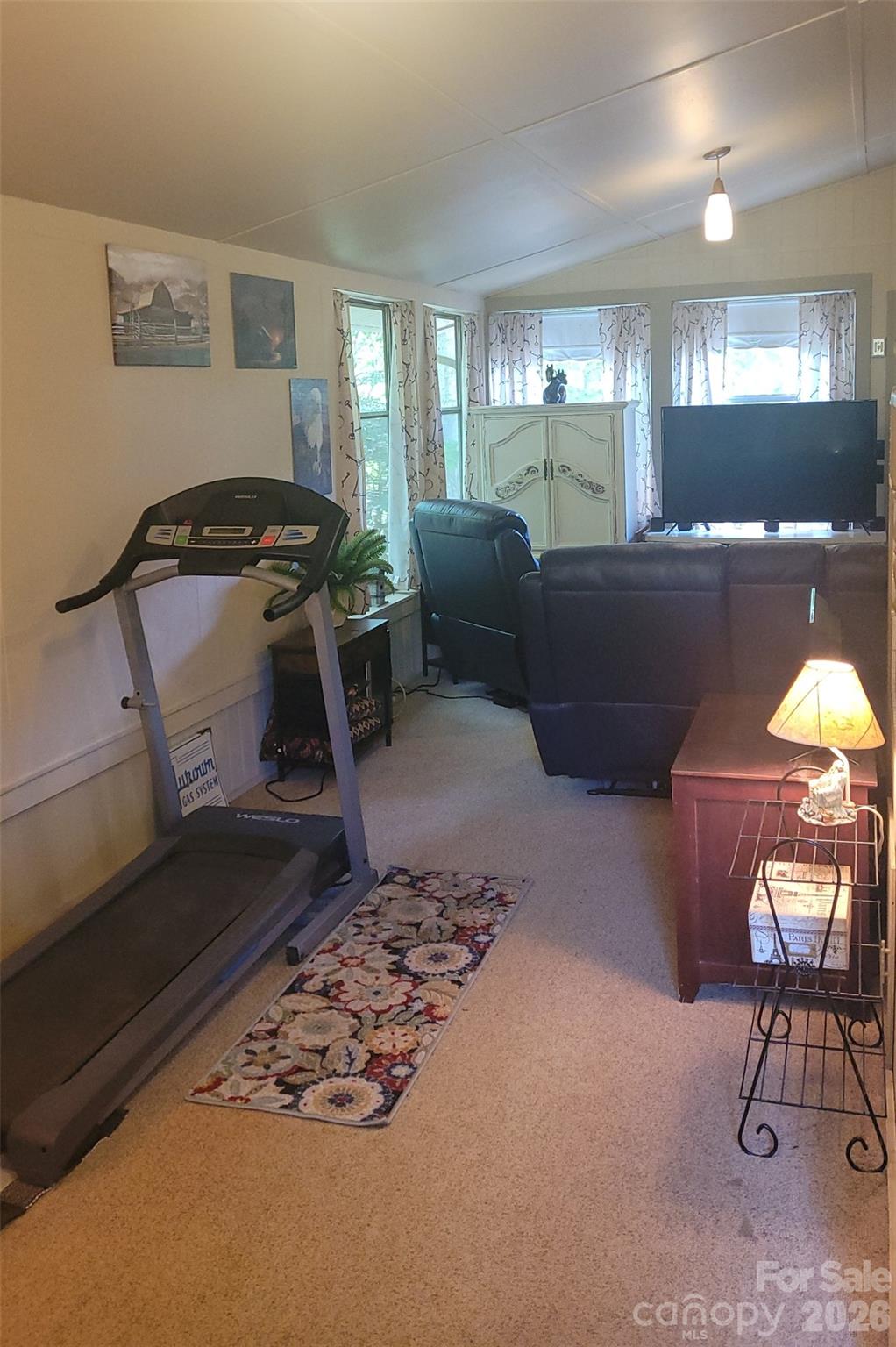 376 Hoot Owl Road — Spruce Pine
