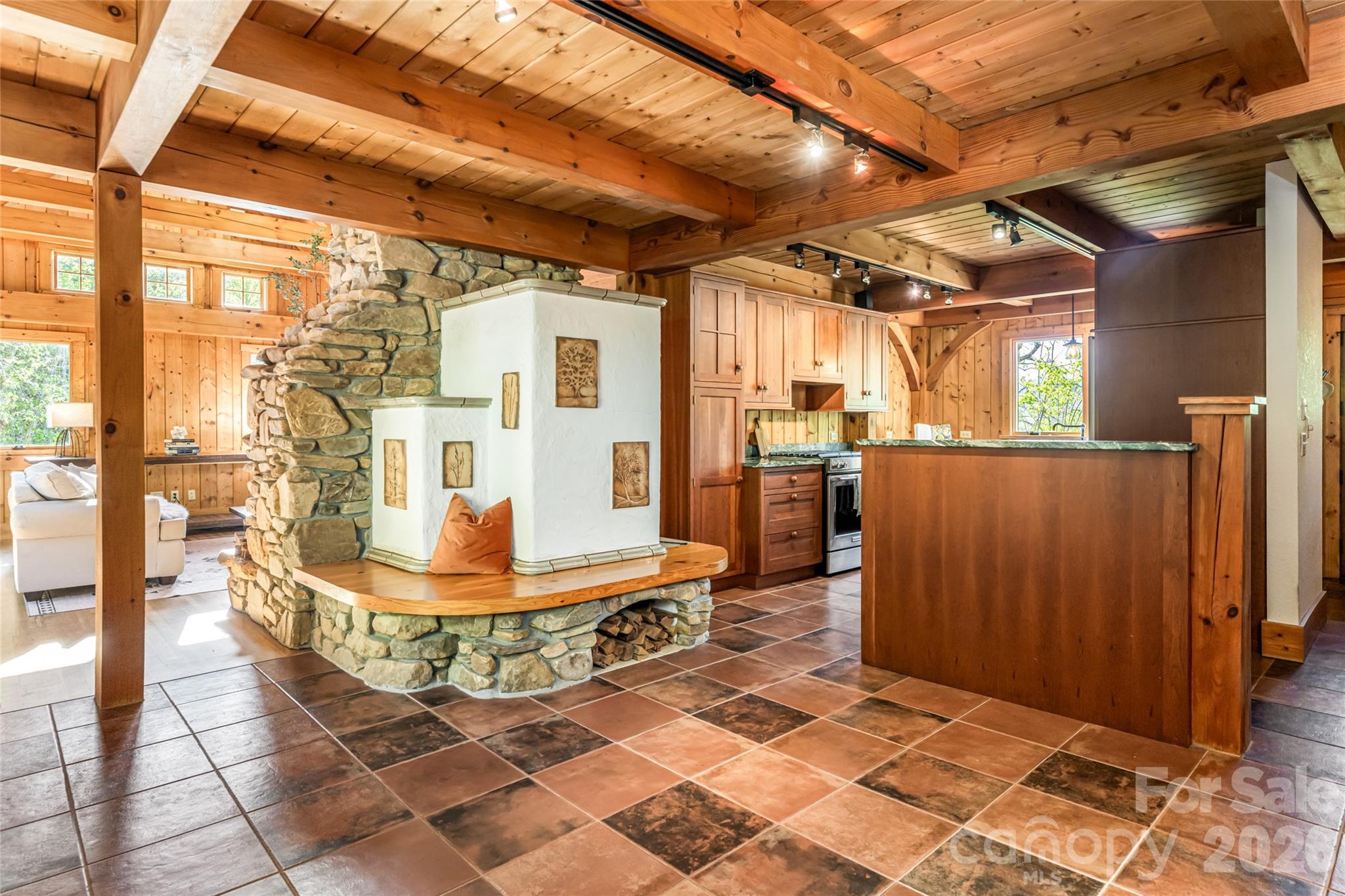 10 and 12 Dogwood Hills Lane — Weaverville