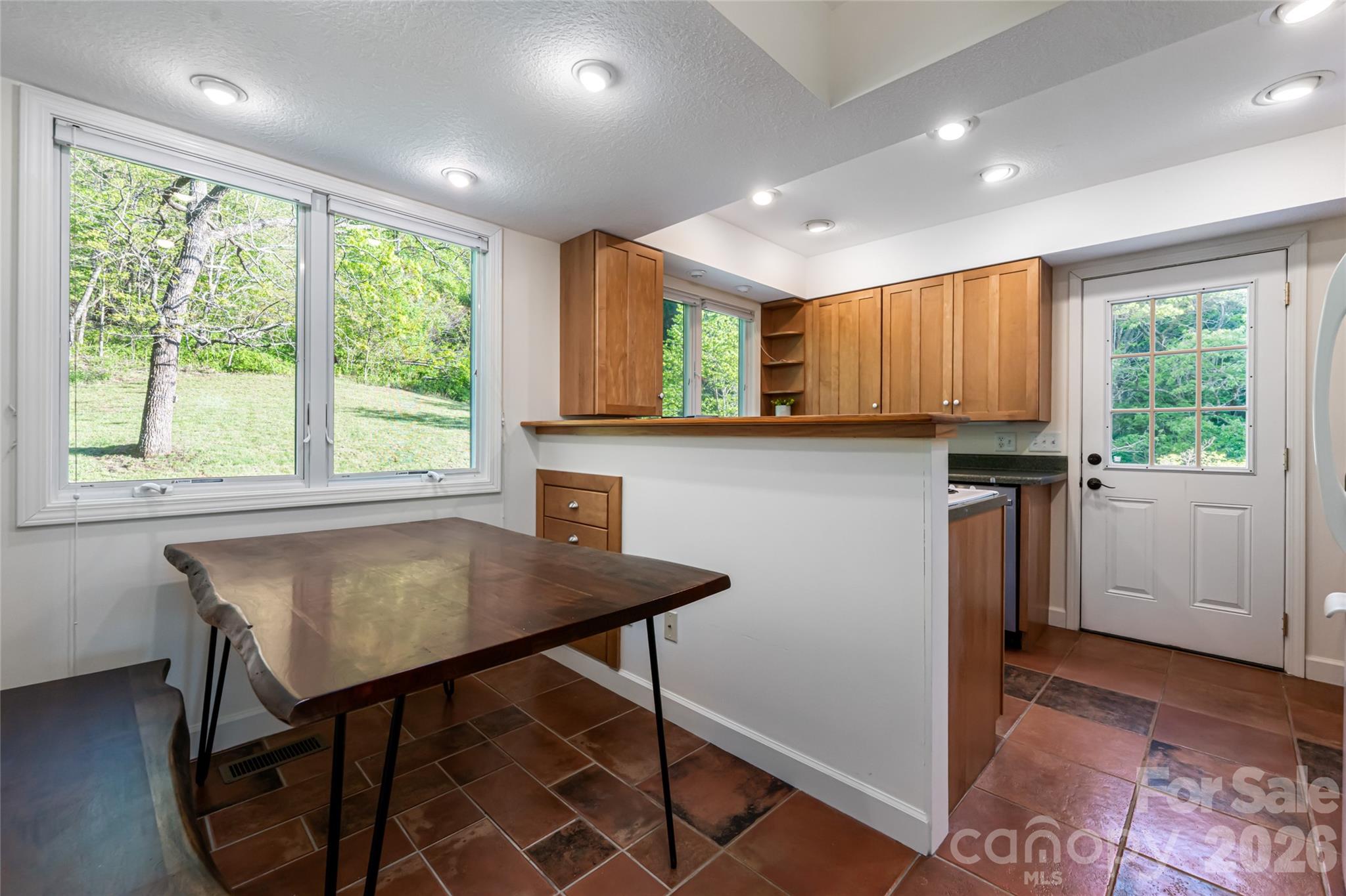 10 and 12 Dogwood Hills Lane — Weaverville