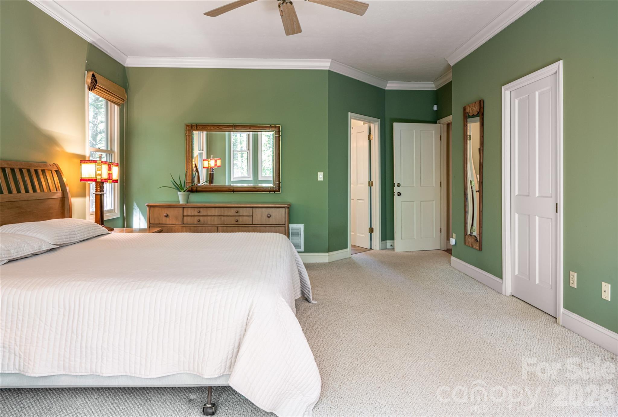 109 Little Cherokee Ridge — Hendersonville